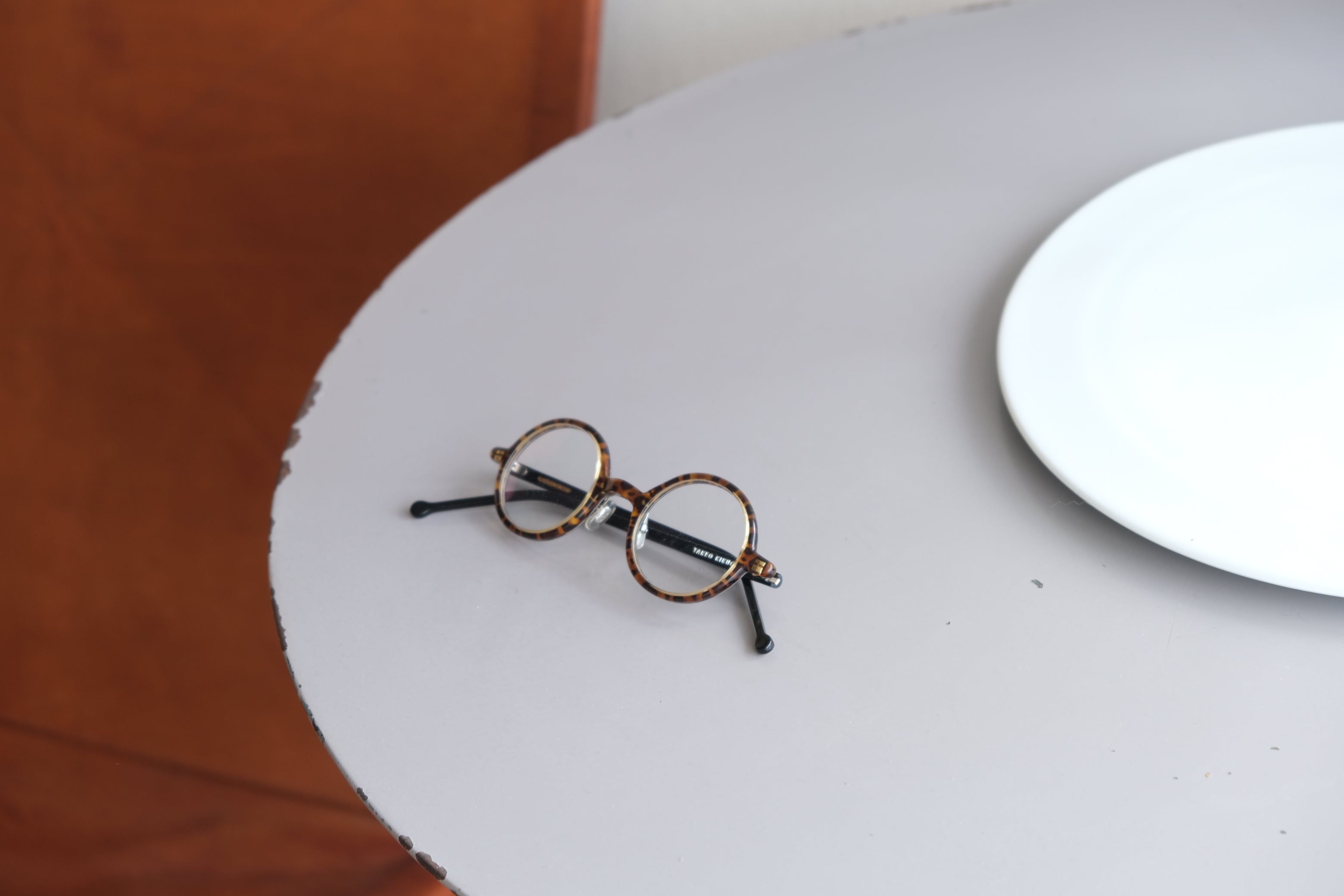 あなたの人生を彩るアルバム──家具という、時間と記憶の資産