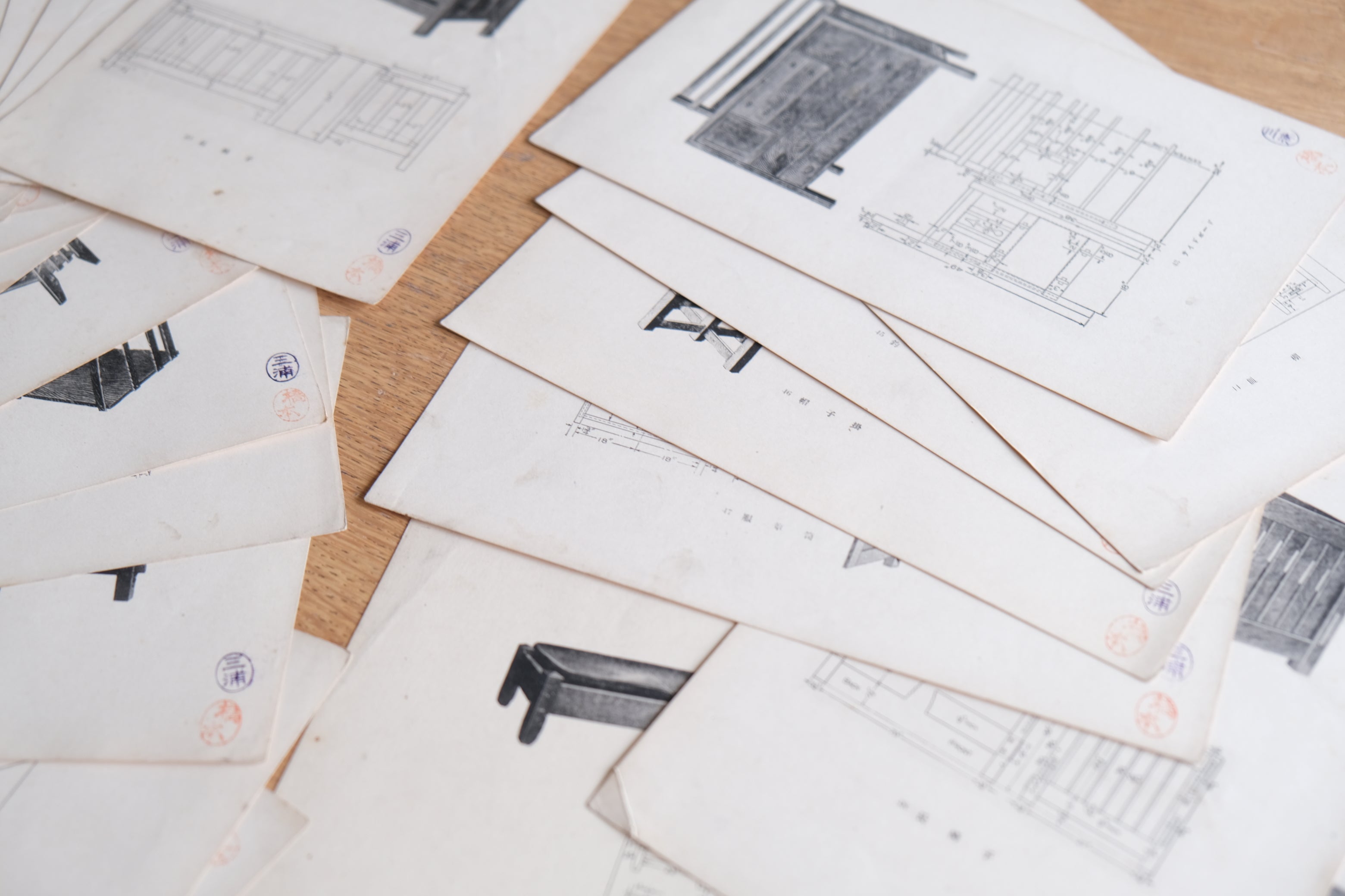 カッシーナやミノッティに匹敵する?戦前の家具デザインをあなたの手で