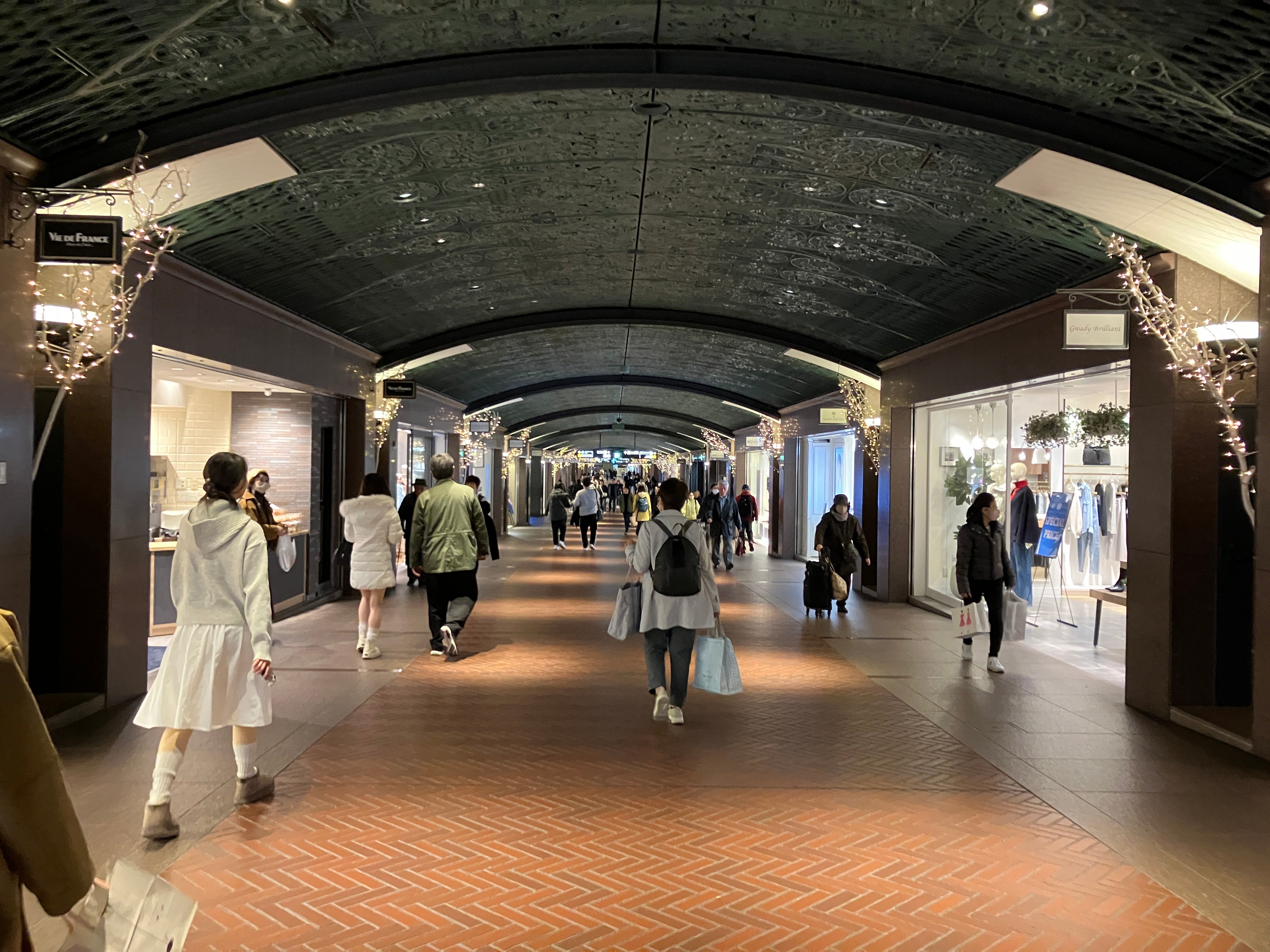 ヴィンテージ家具を見送った理由|迷って買わなかった判断と、価値が残る時間の話