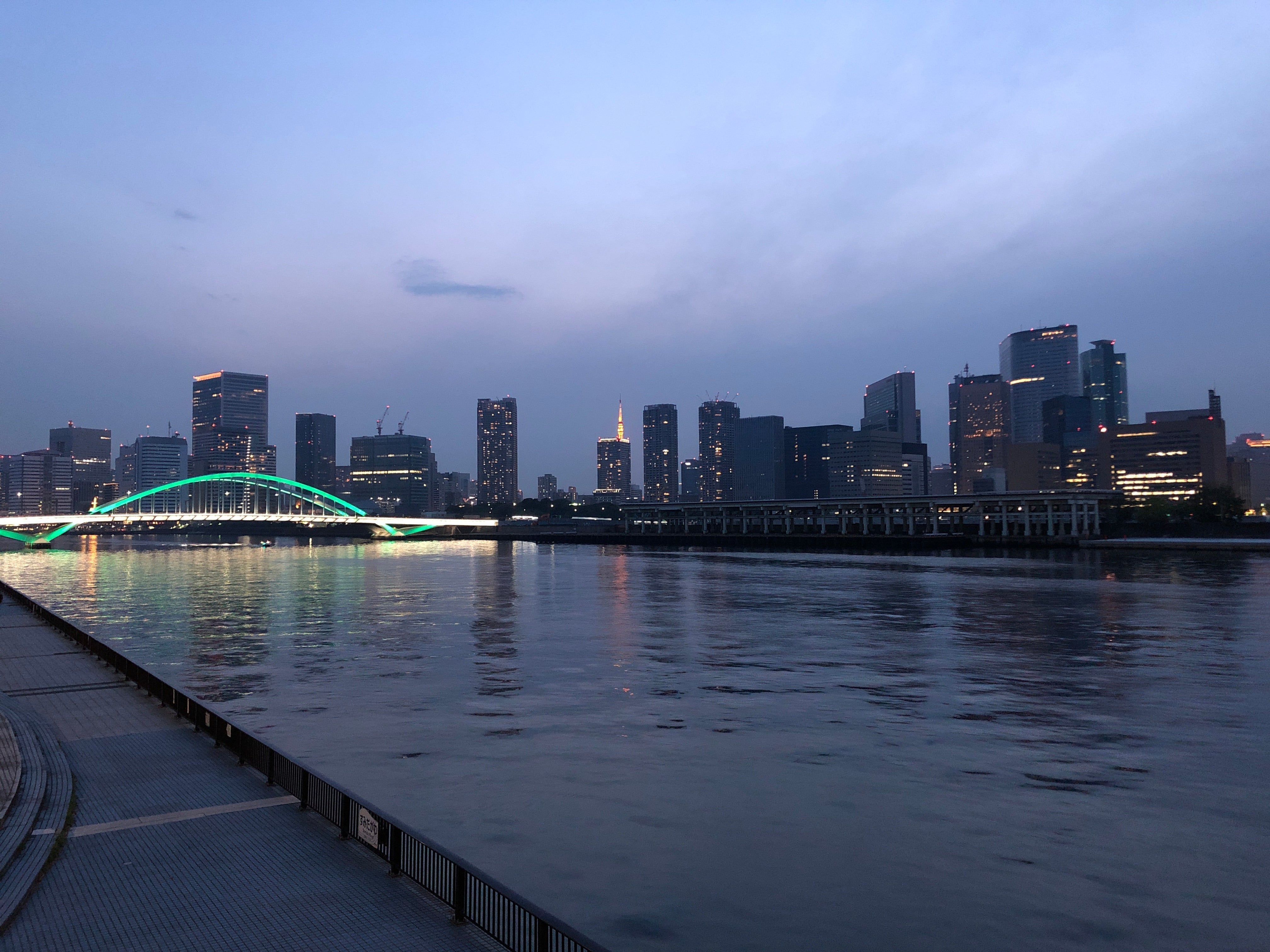 美的感受性で選ぶヴィンテージ家具 ── 投資ではなく、空間を編集するという考え方