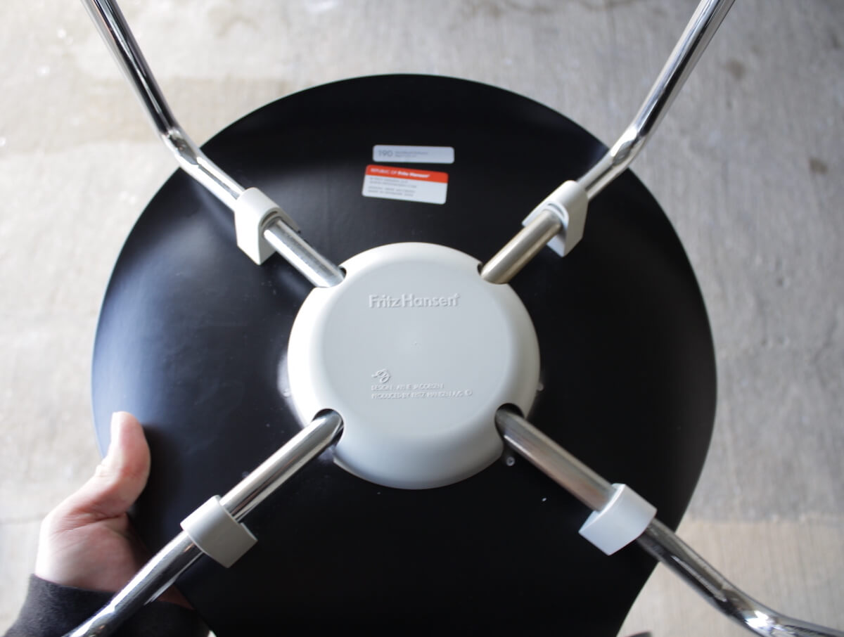 オンラインでヴィンテージ家具を購入するときに、必ず確認していること