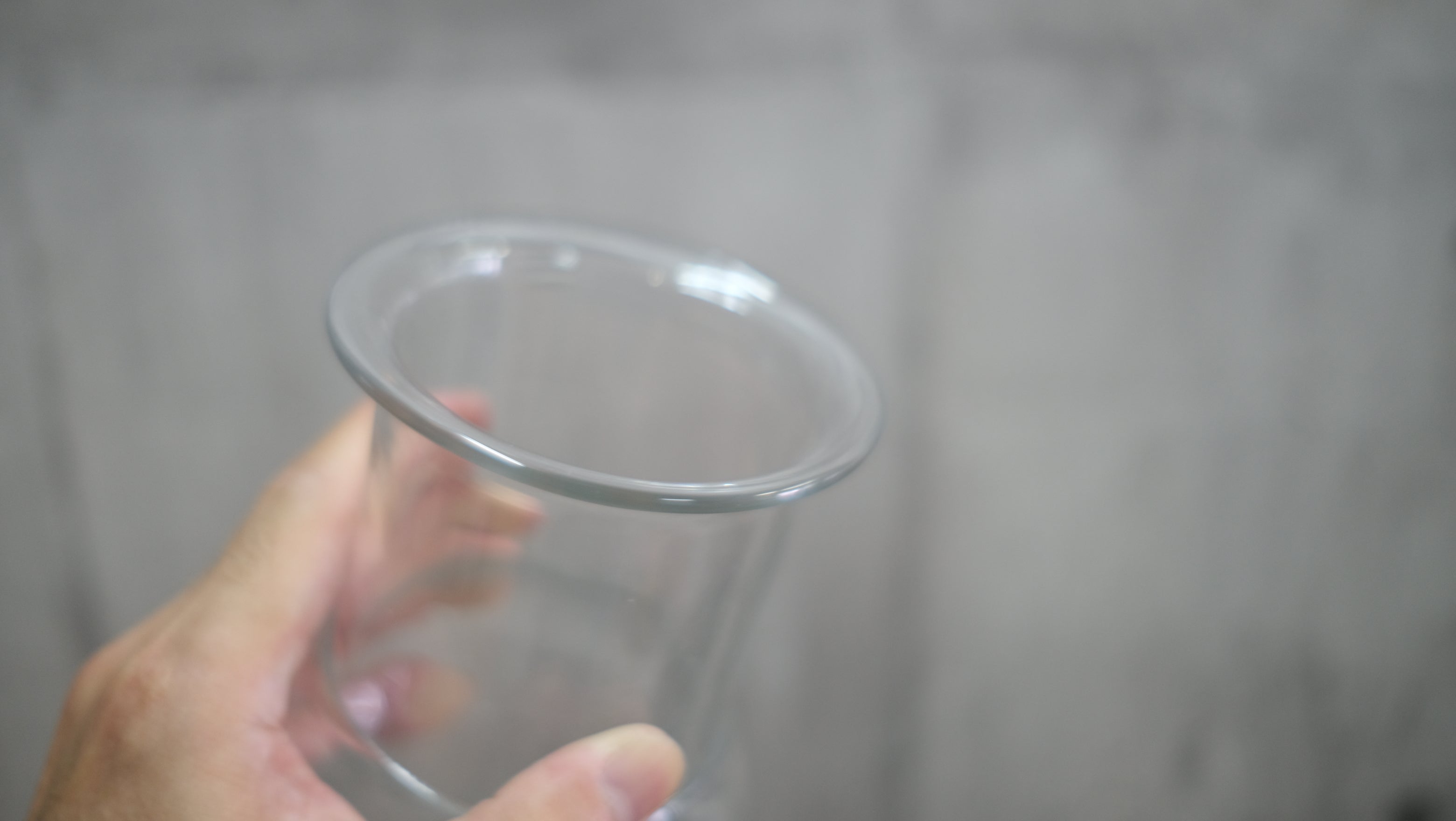 ティモ・サルパネヴァ 花瓶(ガラス)|FINLANDIAシリーズの技法による逸品