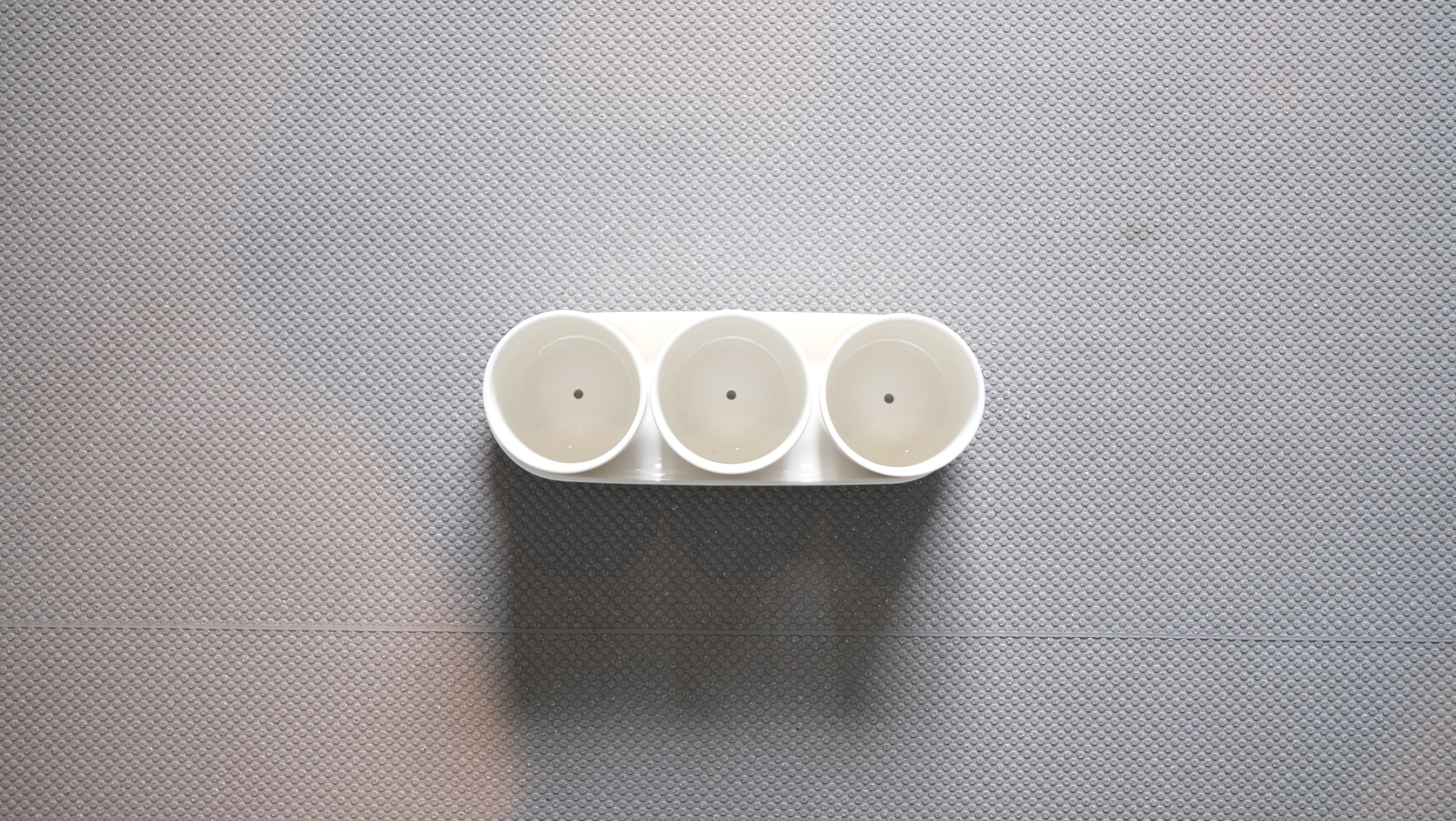 ARABIA × ジェームズ・アーヴィン|未使用 廃盤 植木鉢 3個セット&トレイ付き|シンプルに植物を美しく飾るデザイン