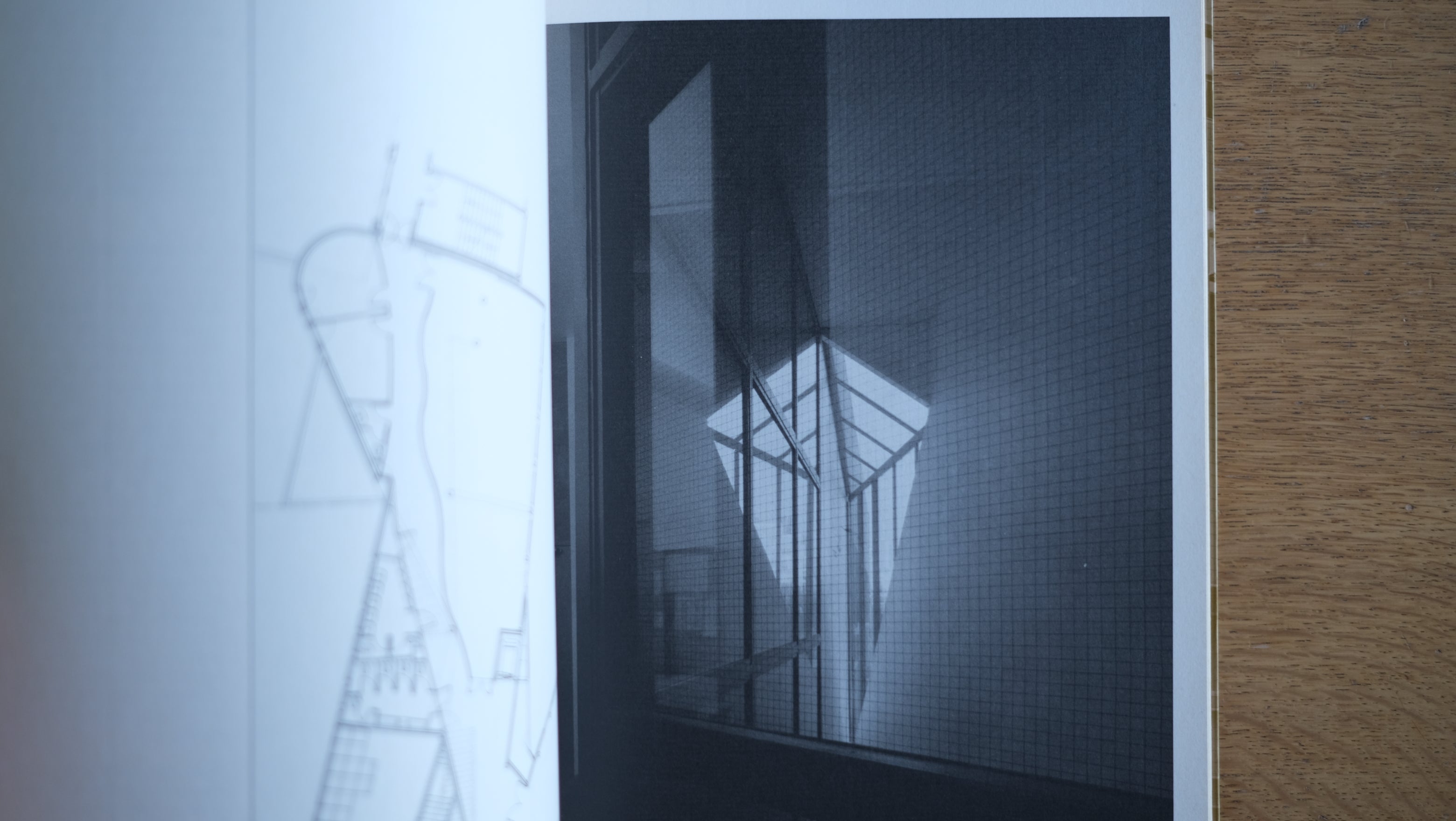【希少誌】Henri Gaudin, Architecte Extension du Collège Tandou, Paris 19ème|フランス建築の詩的具現