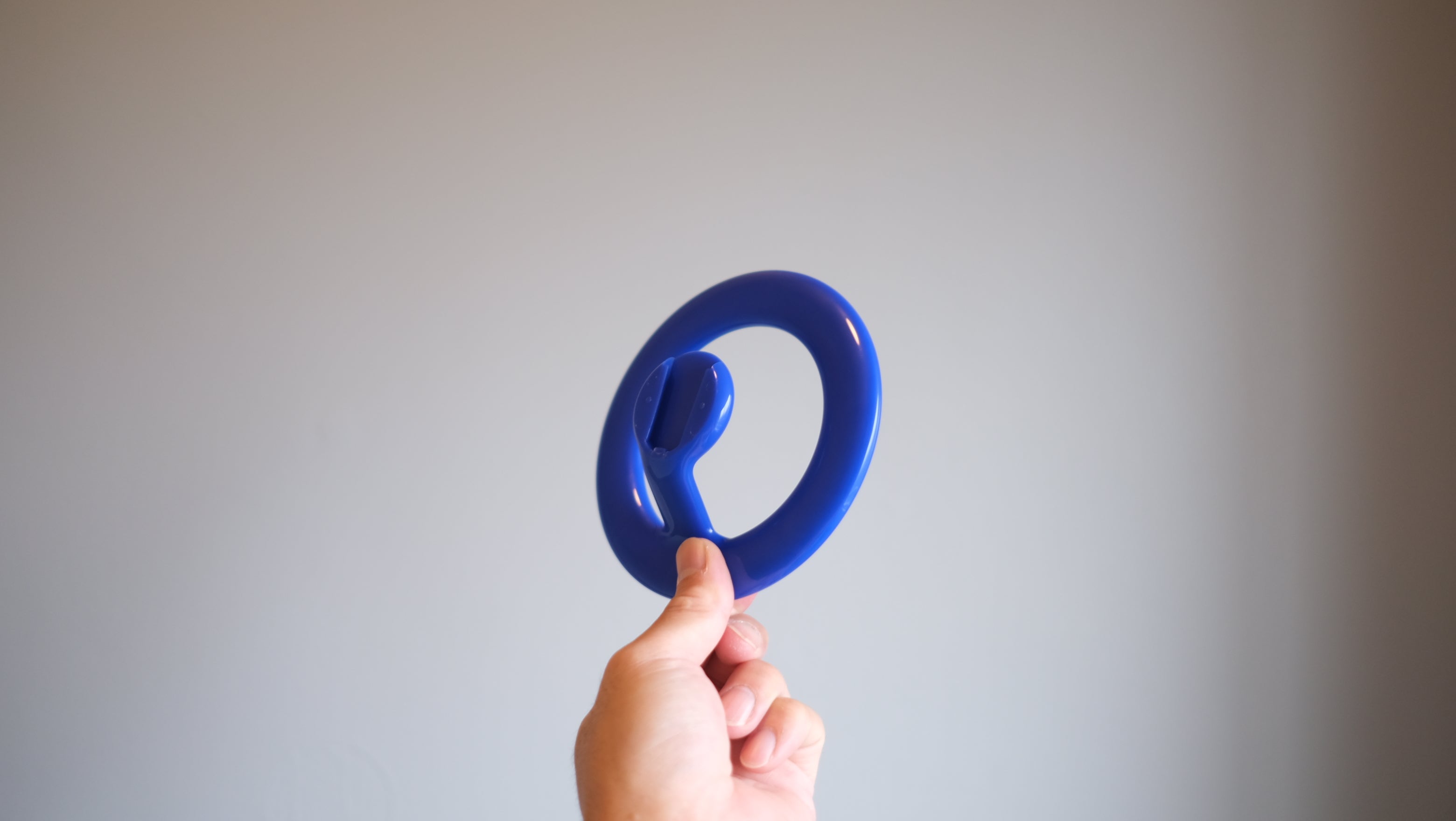 【廃盤・希少・未使用】ALESSI × マーク・ニューソン sygma Hook MN02|タオルハンガー 青