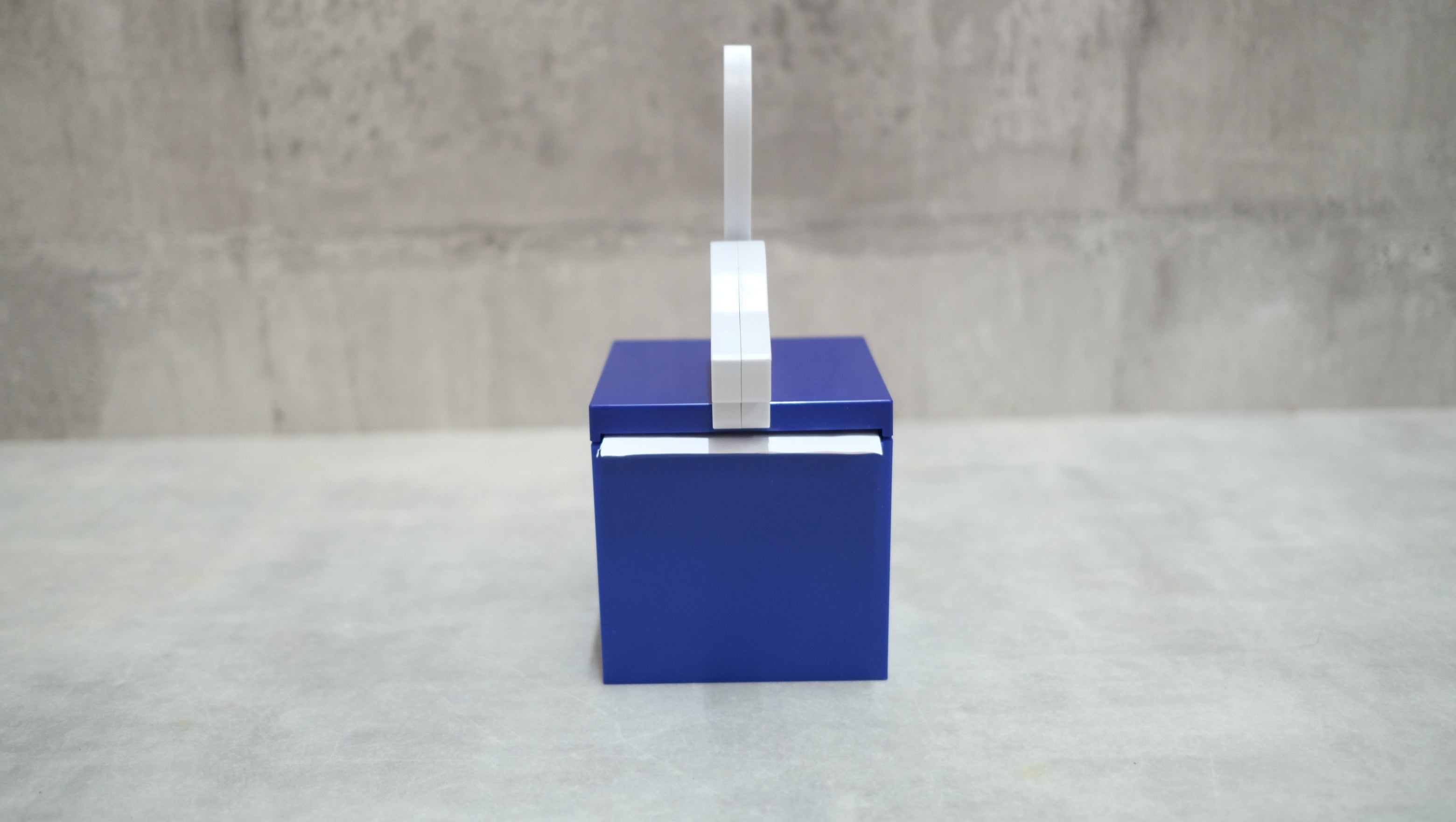 【デッドストック|Helit】猫のしっぽメモディスペンサー