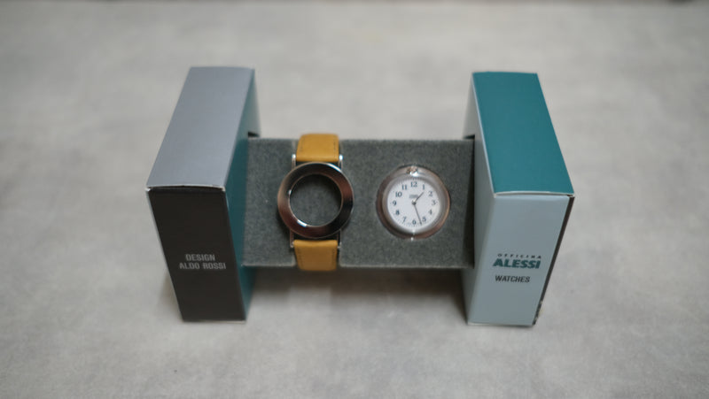 【デットストック・未使用】アルド・ロッシ 男性用腕時計 Aldo Rossi MOMENTO AR1/N 茶ベルト［電池交換済み］