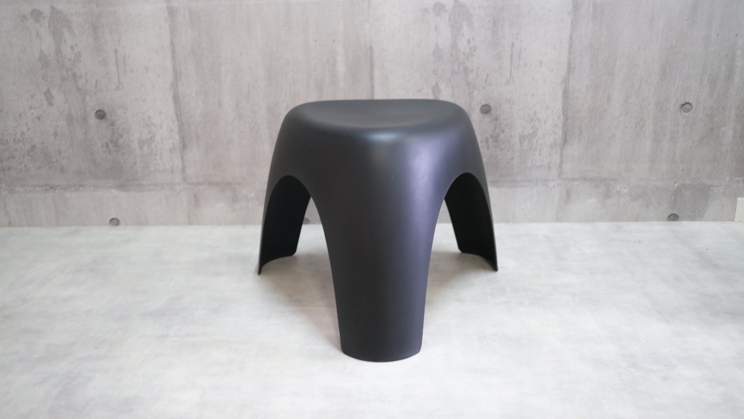 柳宗理 エレファントスツール Elephant Stool ヴィトラ Vitra Chair Yanagi Sori 黒 ブラック