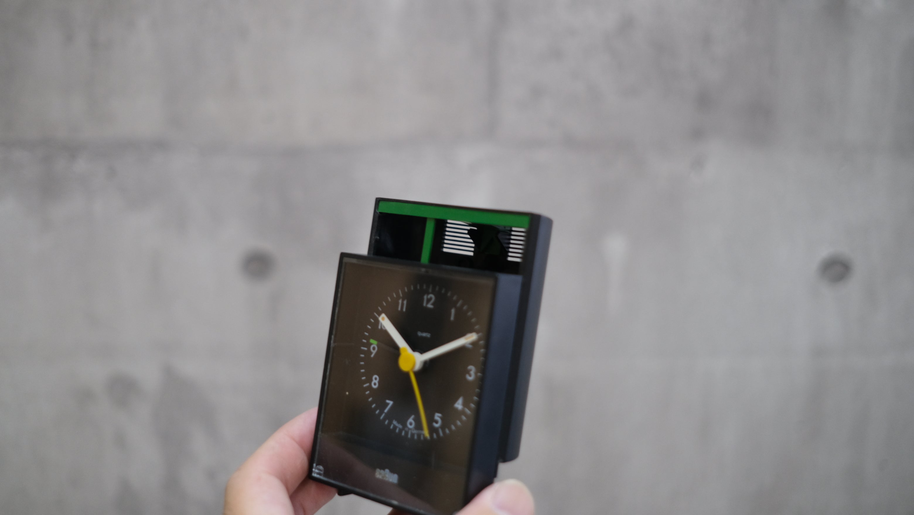 BRAUN ブラウン quartz AB4 Type 4749 目覚まし時計 卓上クロック ヴィンテージ ドイツ製 Dietrich Lubs ディートリッヒ ルブス