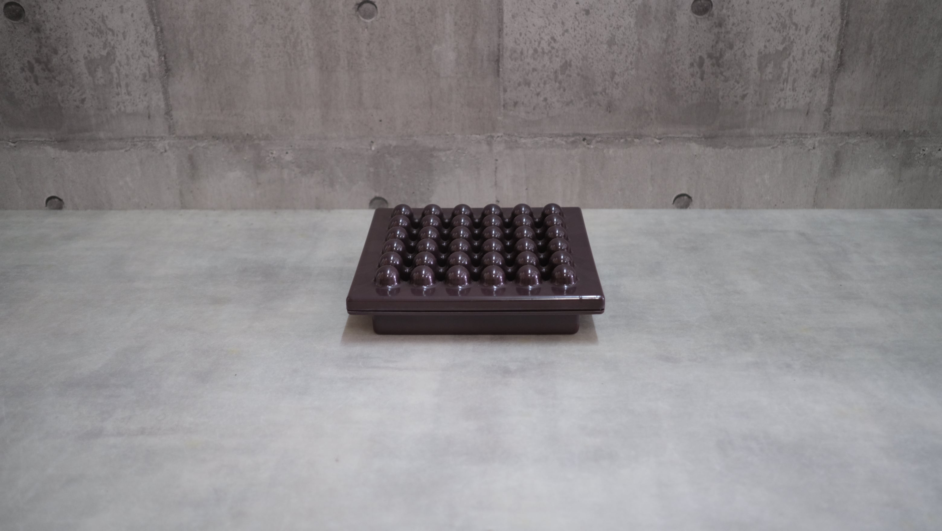 「空間に静かな違和感を。」エットーレ・ソットサス シンテシス45 灰皿【デッドストック】Synthesis