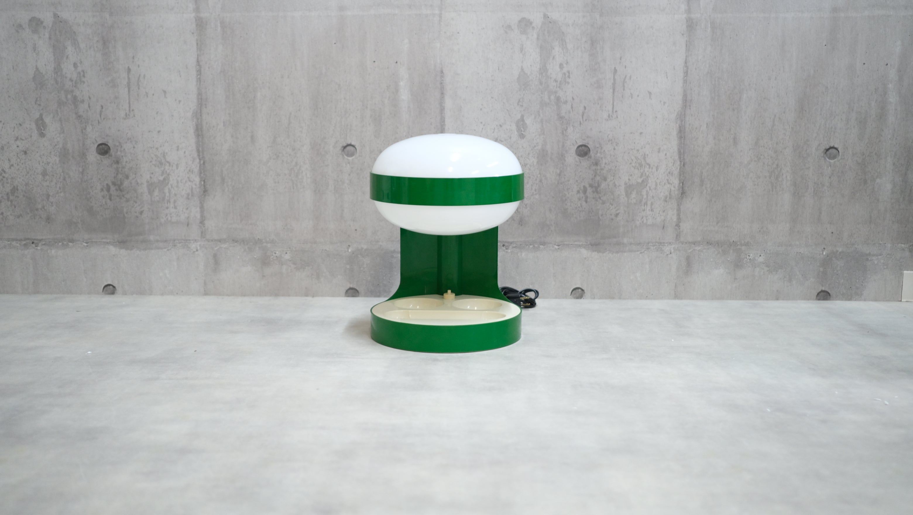 Kartell カルテル 照明 Joe Colombo ジョエ・コロンボ KD-29 緑 テーブルランプ