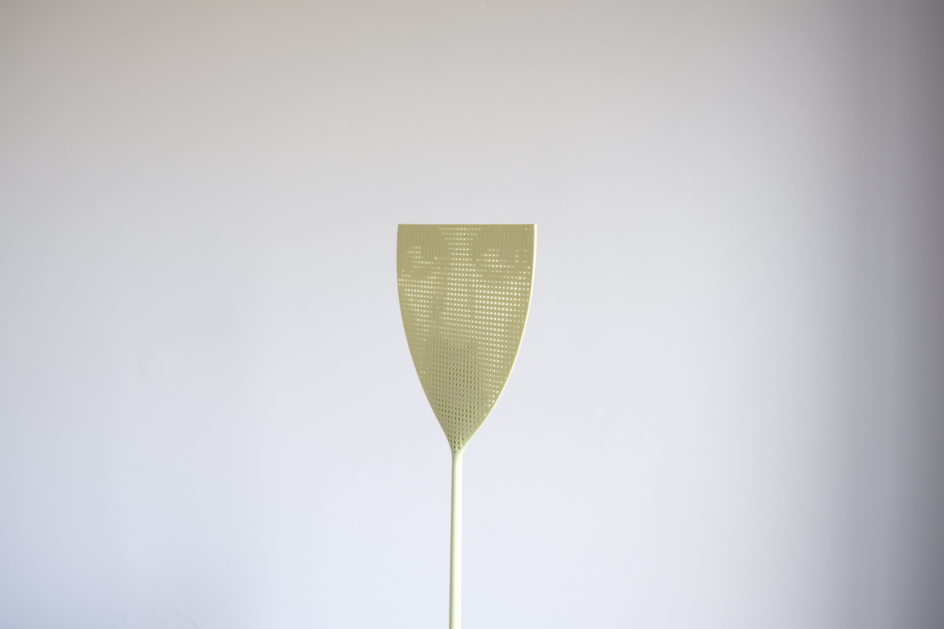 フィリップ・スタルク DR. Skud|ALESSI ハエ叩き|自立式インテリア・ユーモアと機能の彫刻