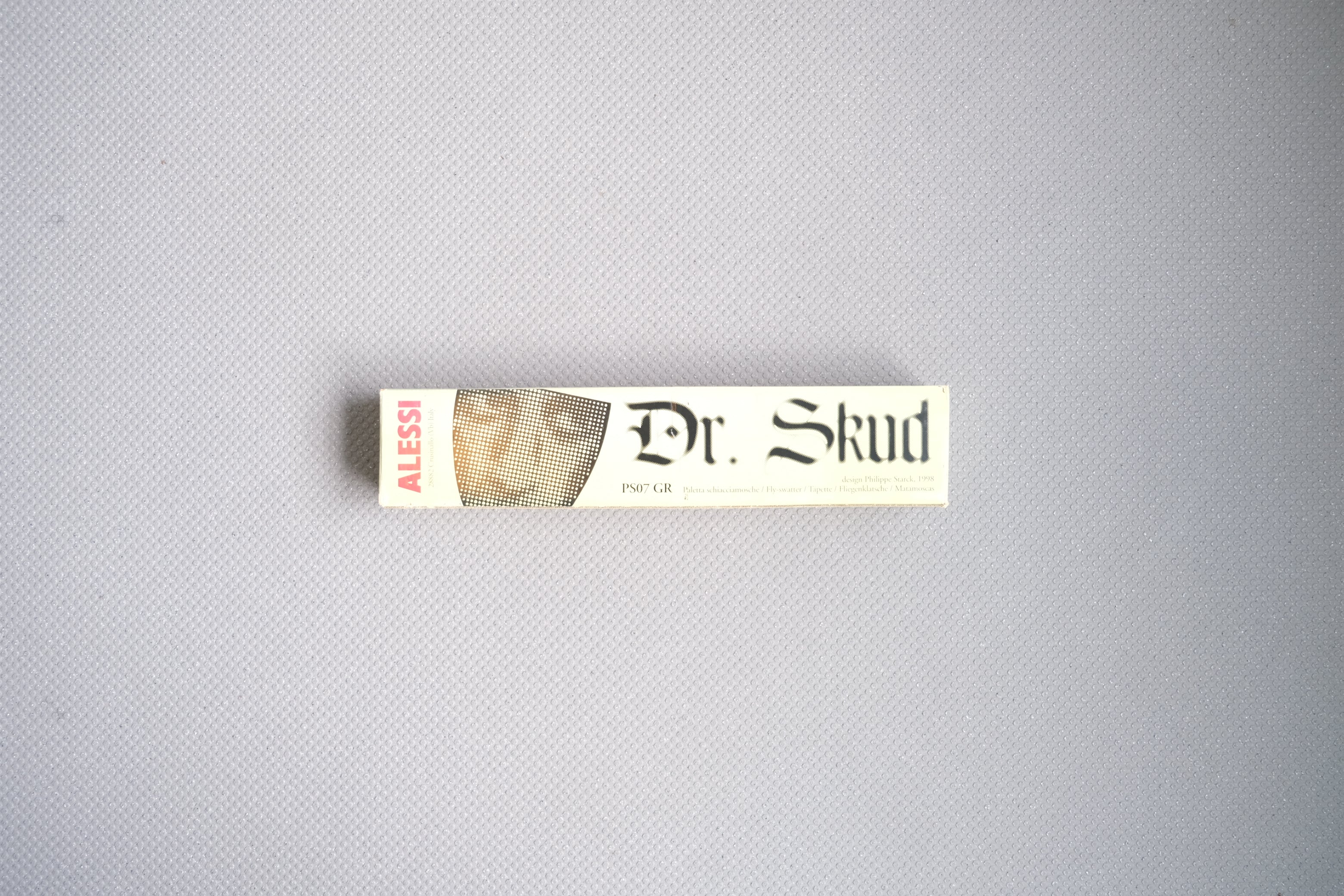 フィリップ・スタルク DR. Skud|ALESSI ハエ叩き|自立式インテリア・ユーモアと機能の彫刻