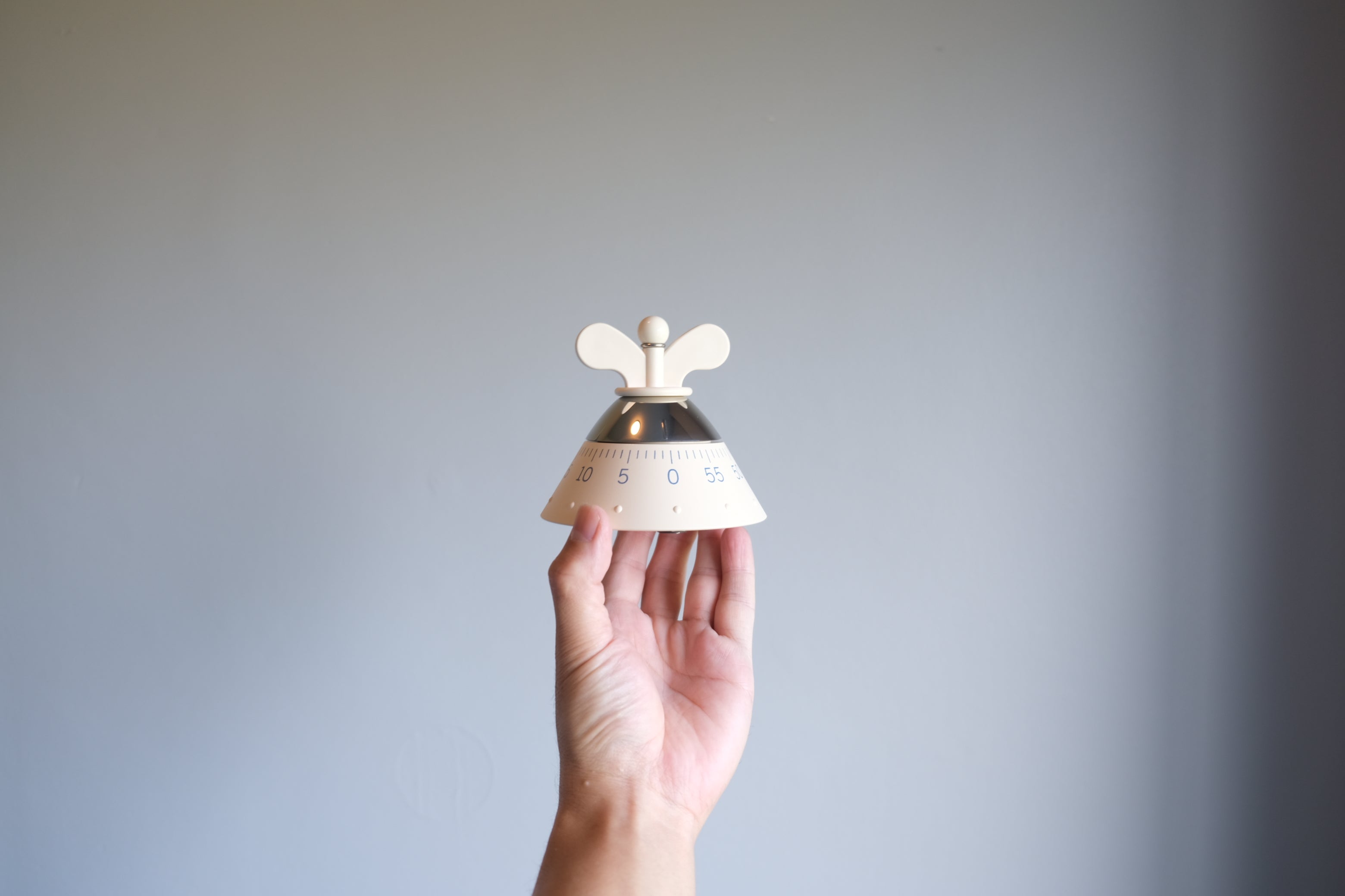 暮らしに響く小さなベル|Michael Graves for Alessi