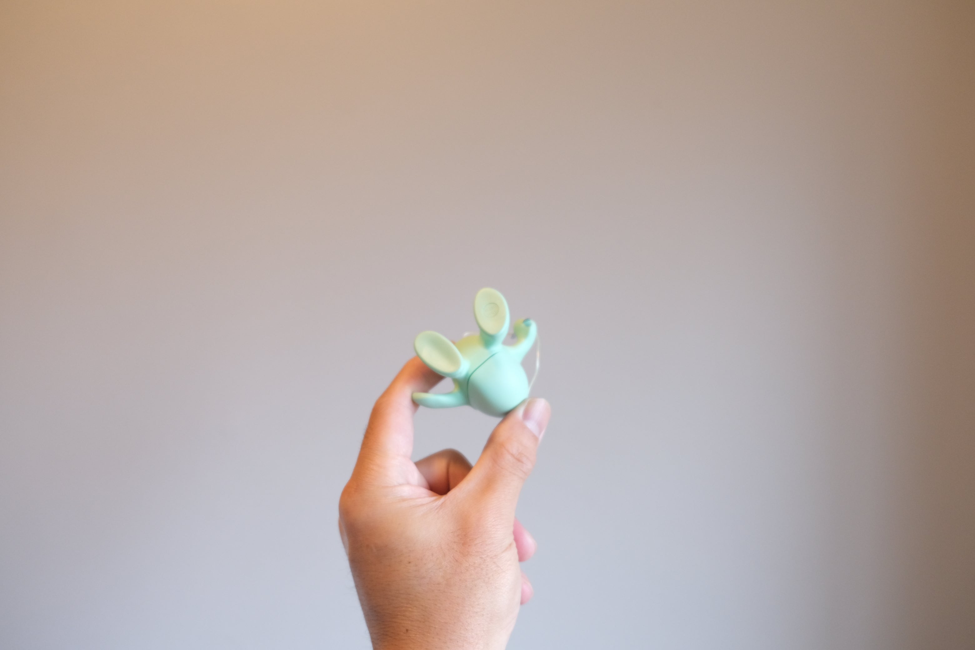 気持ちをほぐす、ユーモアを日常に。ALESSI OTTO デンタルフロスホルダー(グリーン色)