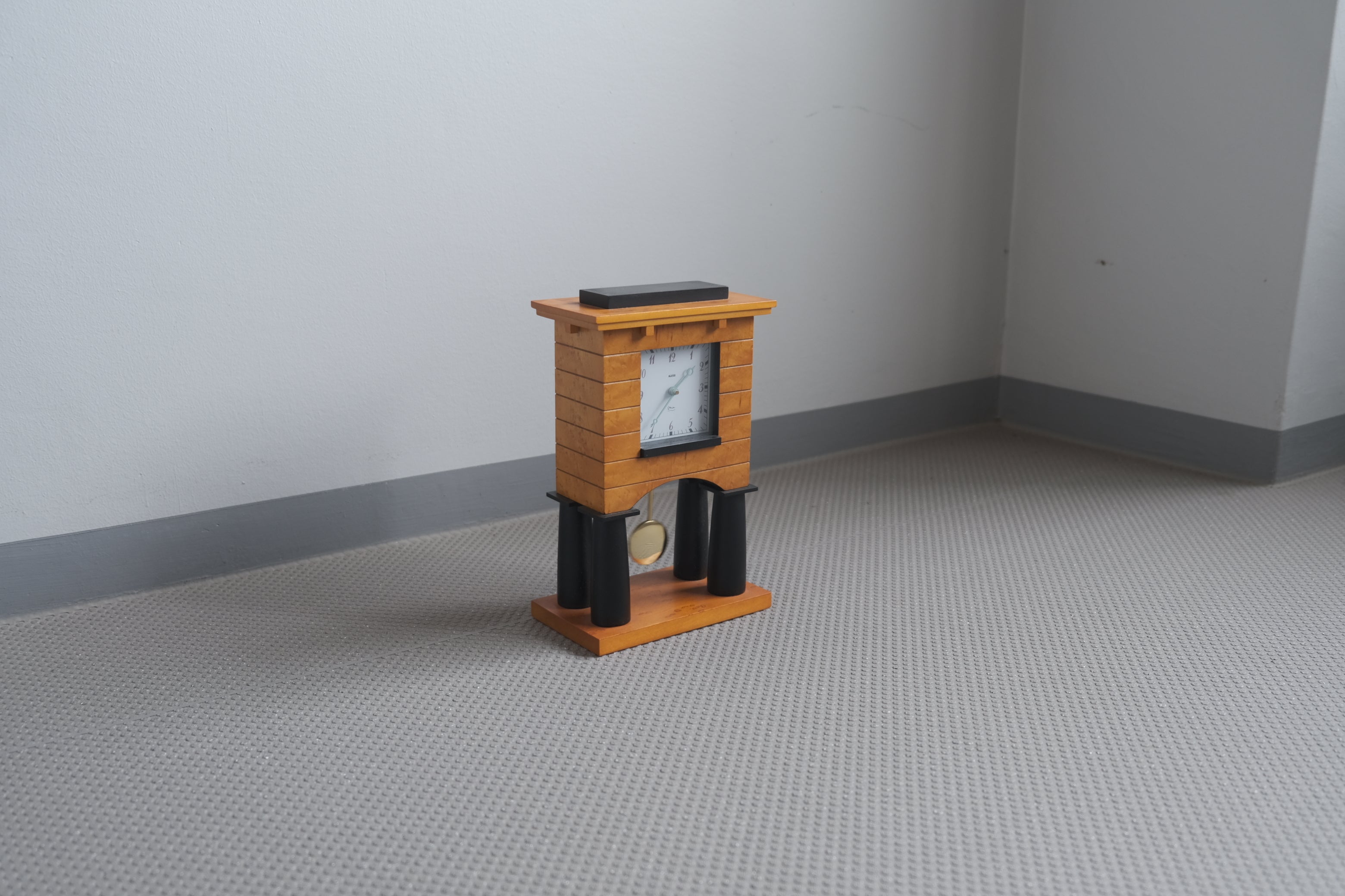 マイケル・グレイブス Mantel Clock|Alessi 置き時計 ポストモダンデザイン