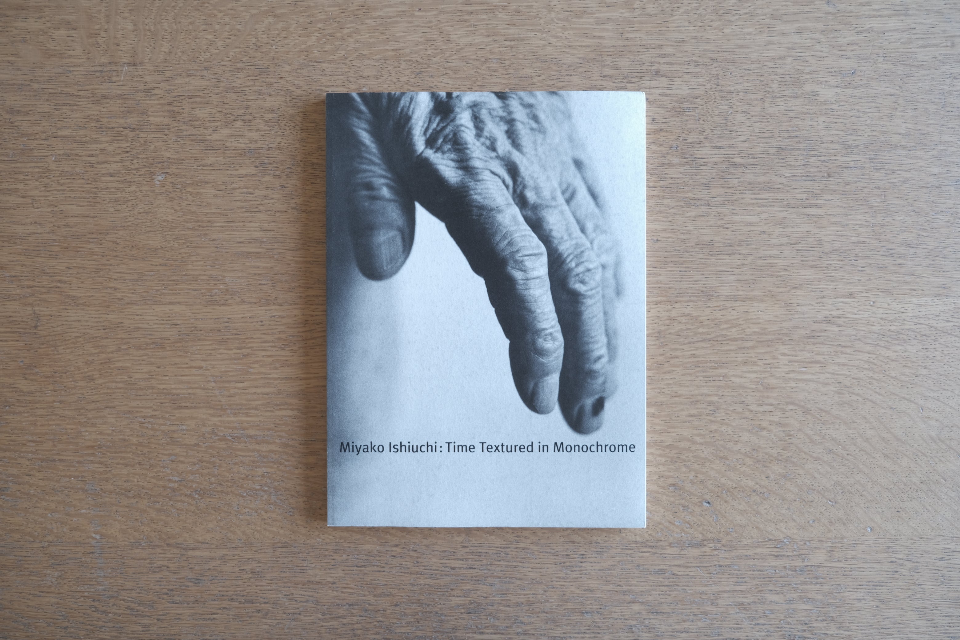 石内都|モノクローム ― 時の器 / Time Textured in Monochrome|東京国立近代美術館 図録(1999)