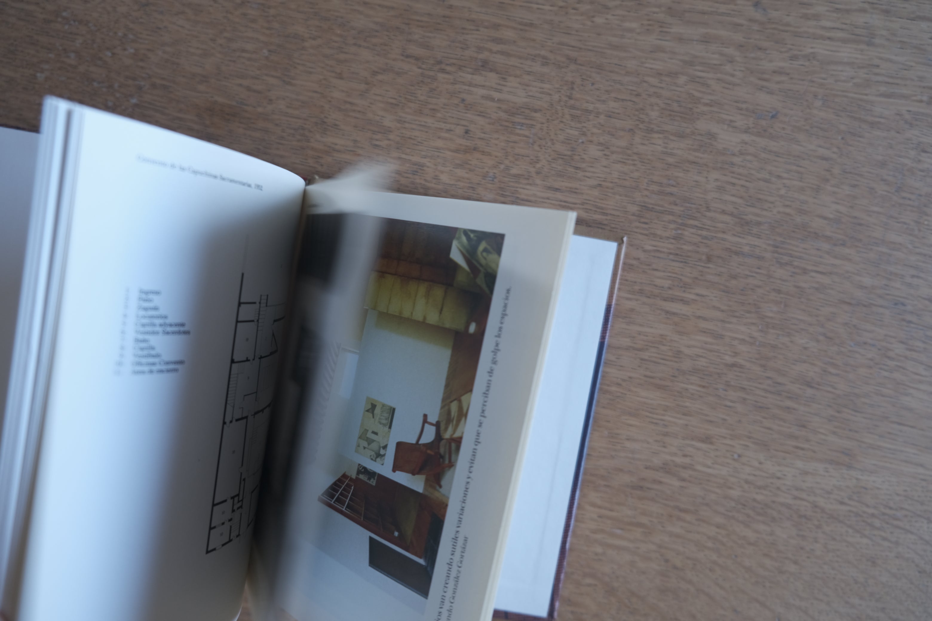 Luis Barragán: Una pasión hecha arquitectura|ルイス・バラガン 小型作品集(1998)