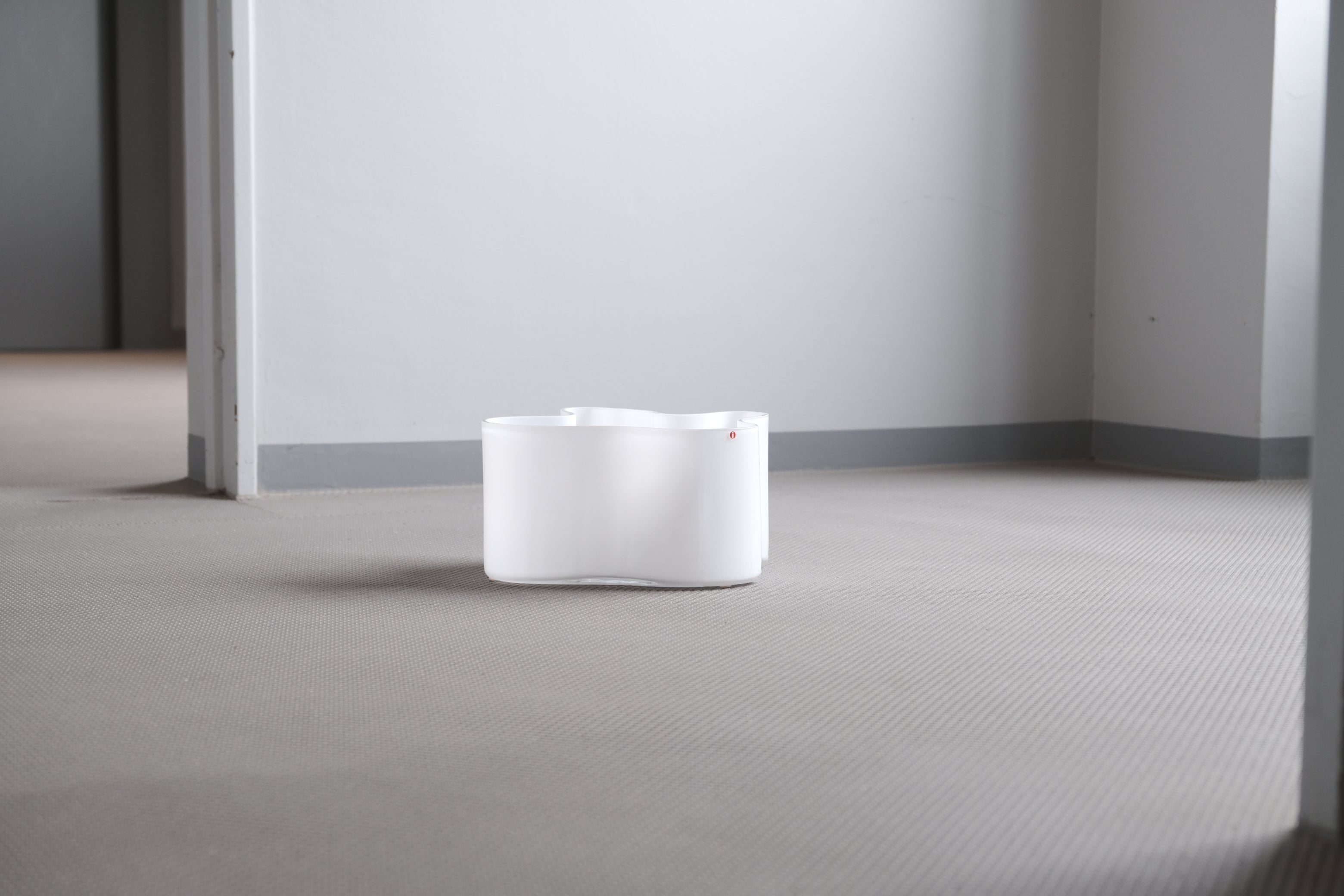 アルヴァ・アアルト|ヴィンテージ Savoy ベース(乳白色/木型吹き)