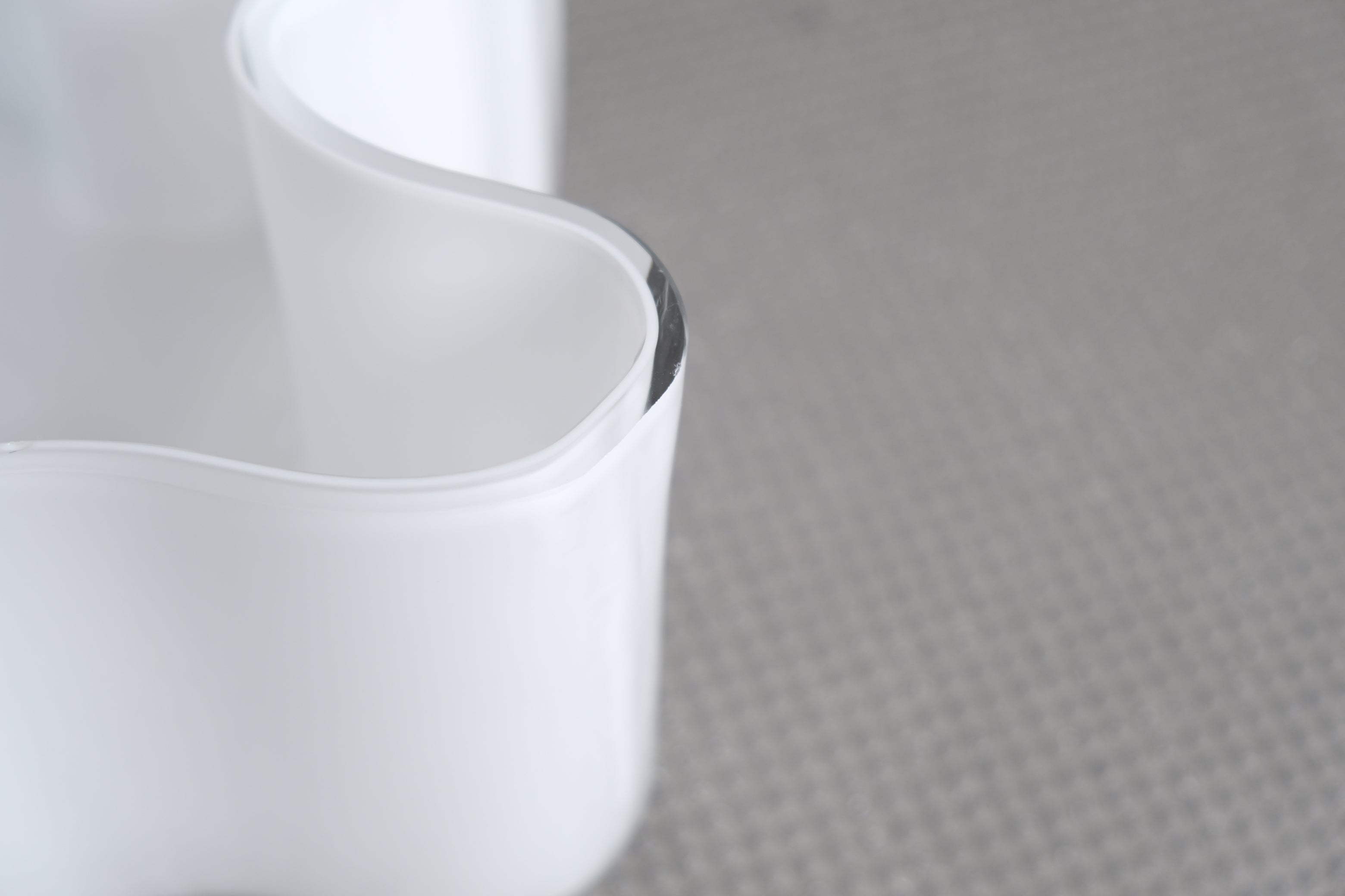 アルヴァ・アアルト|ヴィンテージ Savoy ベース(乳白色/木型吹き)