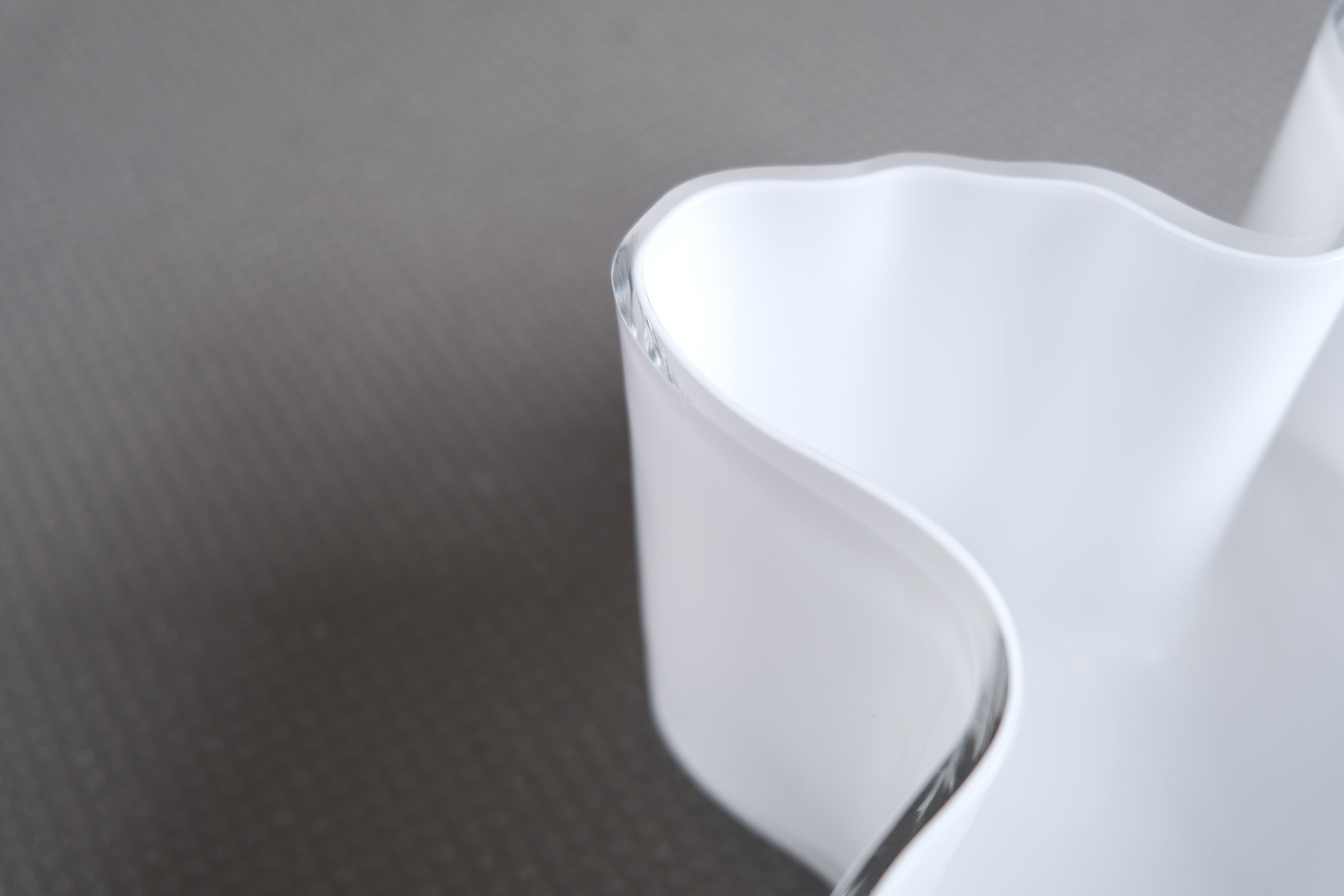 アルヴァ・アアルト|ヴィンテージ Savoy ベース(乳白色/木型吹き)