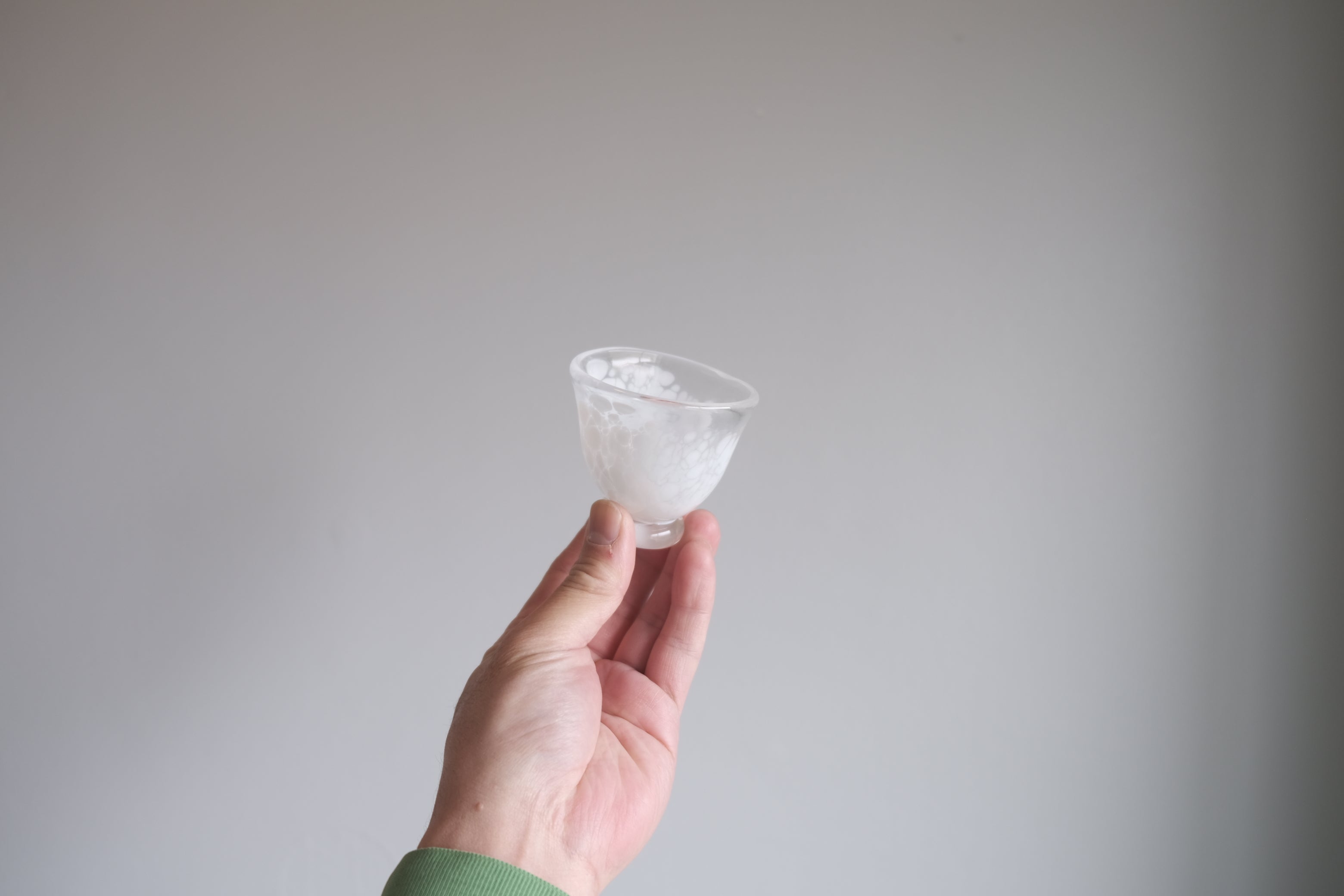 ガラス ぐい呑み φ70mm|古川美智子|食卓のアクセサリー