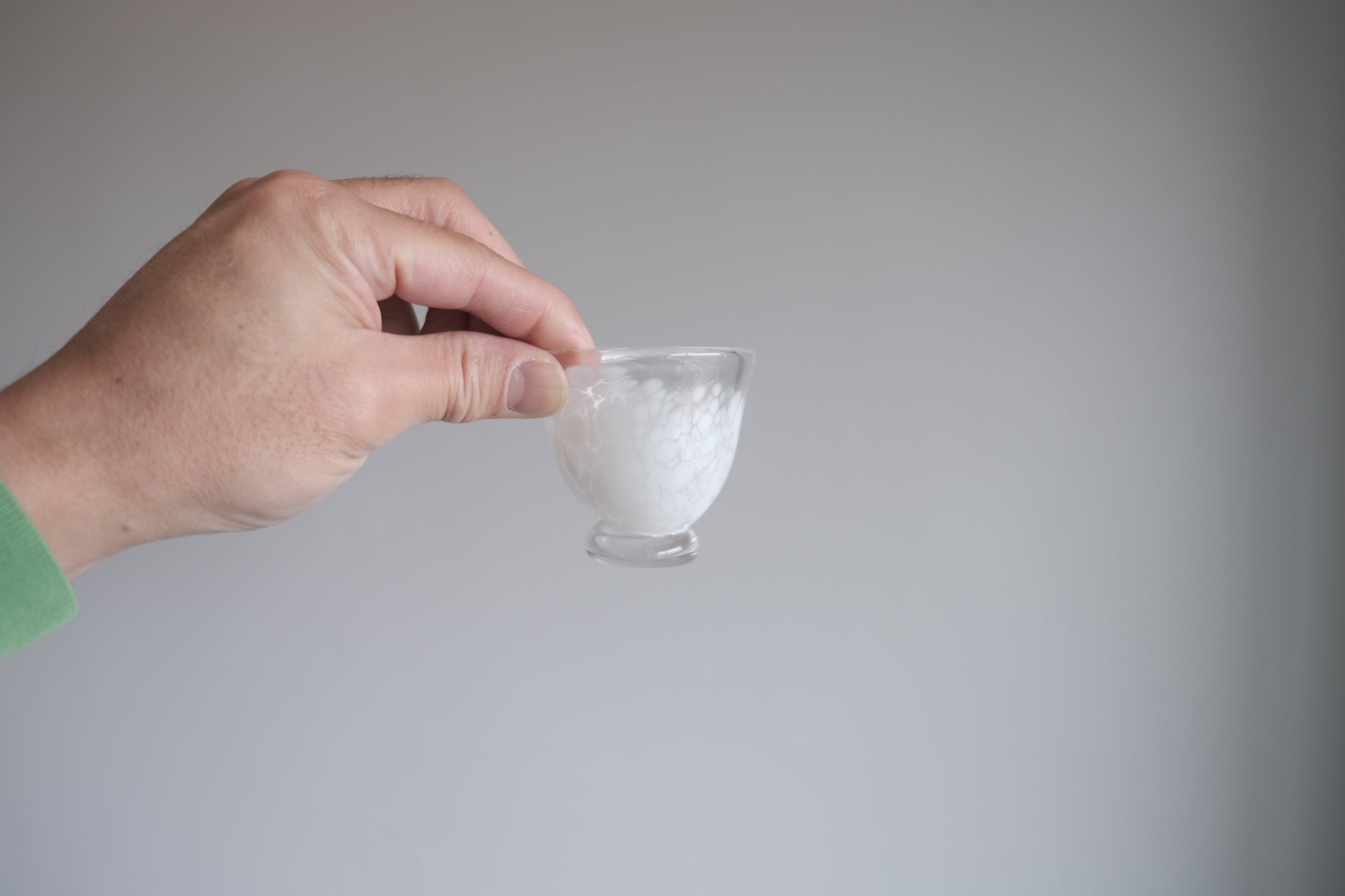 ガラス ぐい呑み φ70mm|古川美智子|食卓のアクセサリー