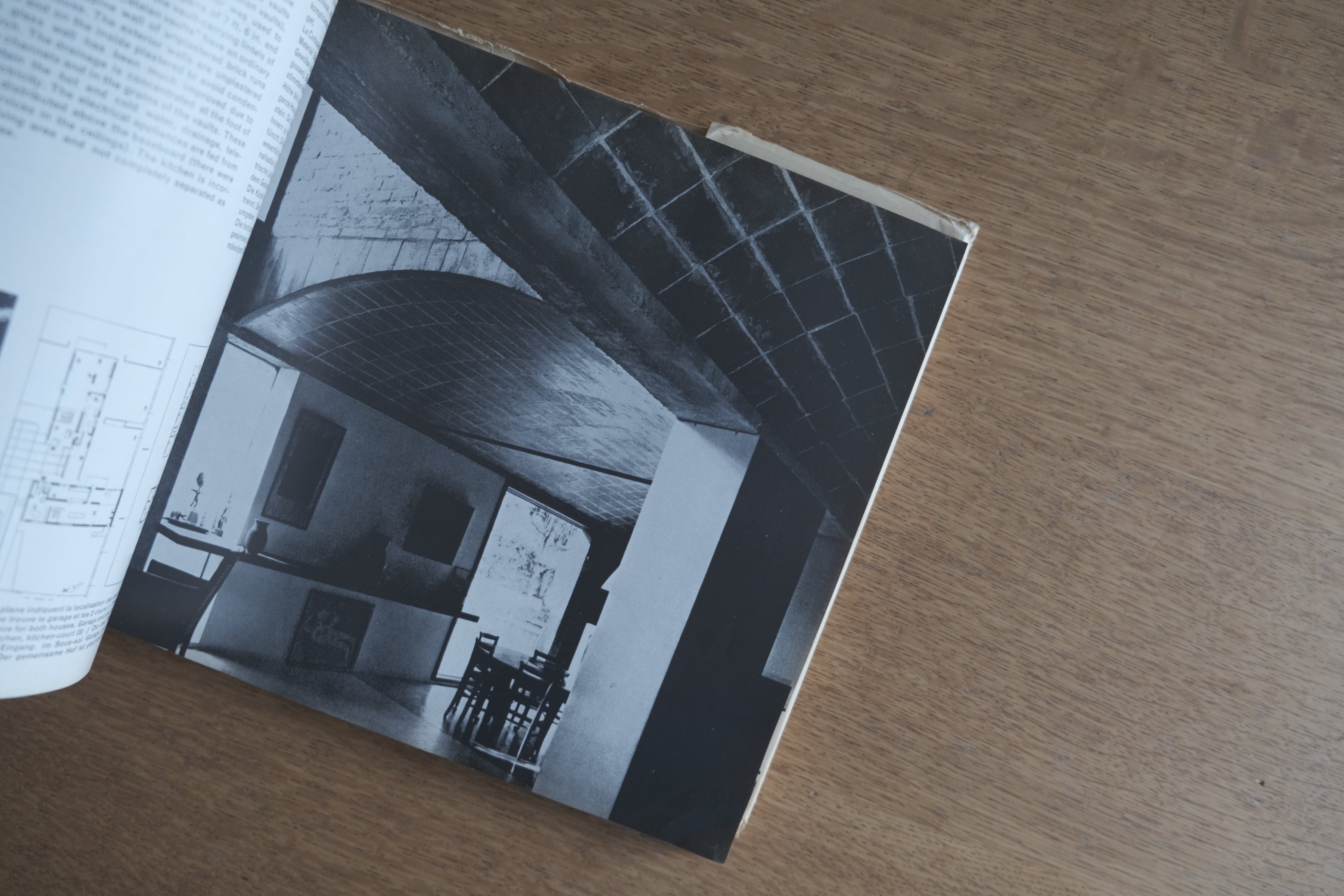 ル・コルビュジエ『Œuvre complète(全作品集)1910–1938』合本版|建築思想の初期3巻を一冊に凝縮
