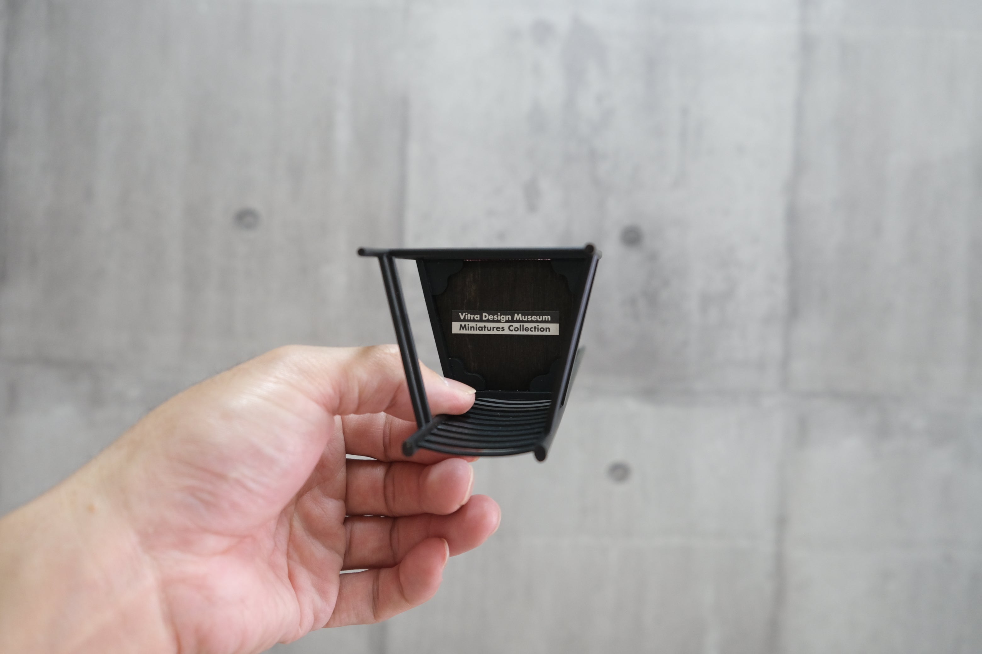 【1/6スケール】チャールズ・レニー・マッキントッシュ Hill House 1 ミニチュアチェア|Vitra製|ブラックステイン