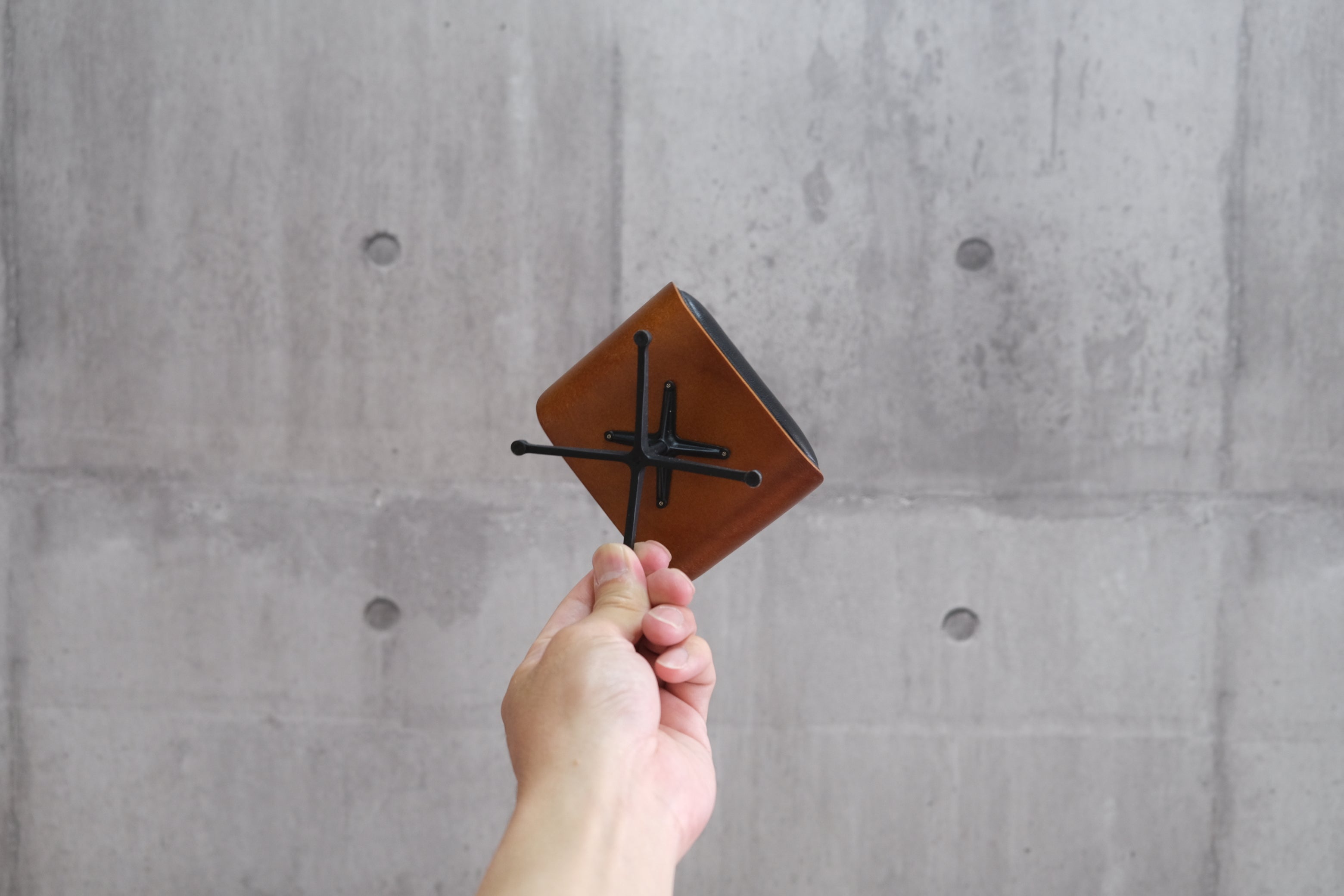 1/6スケール|イームズ ラウンジチェア&オットマン ミニチュア(Vitra公式・箱付き)