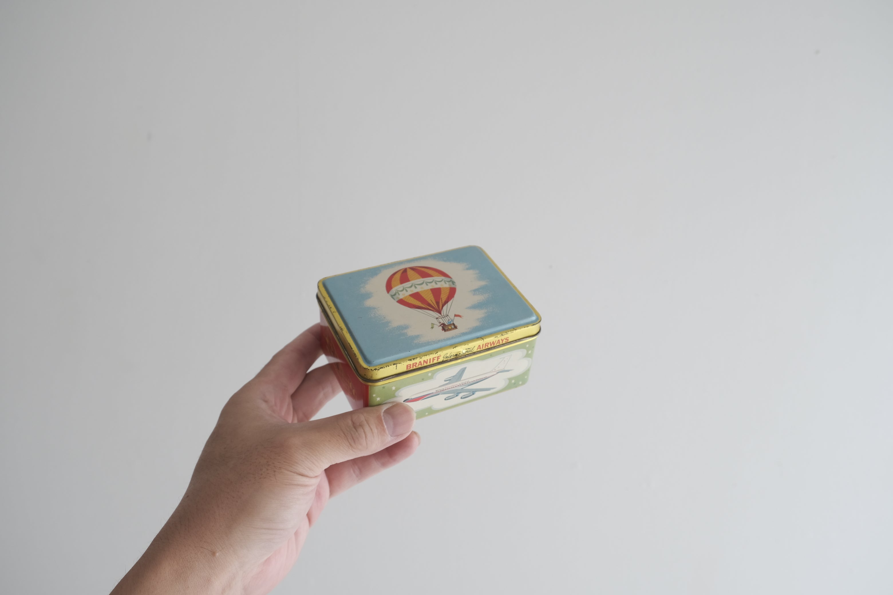 Braniff Airways ファーストクラス チョコレート缶|ヴィンテージ未使用品 Tin Box