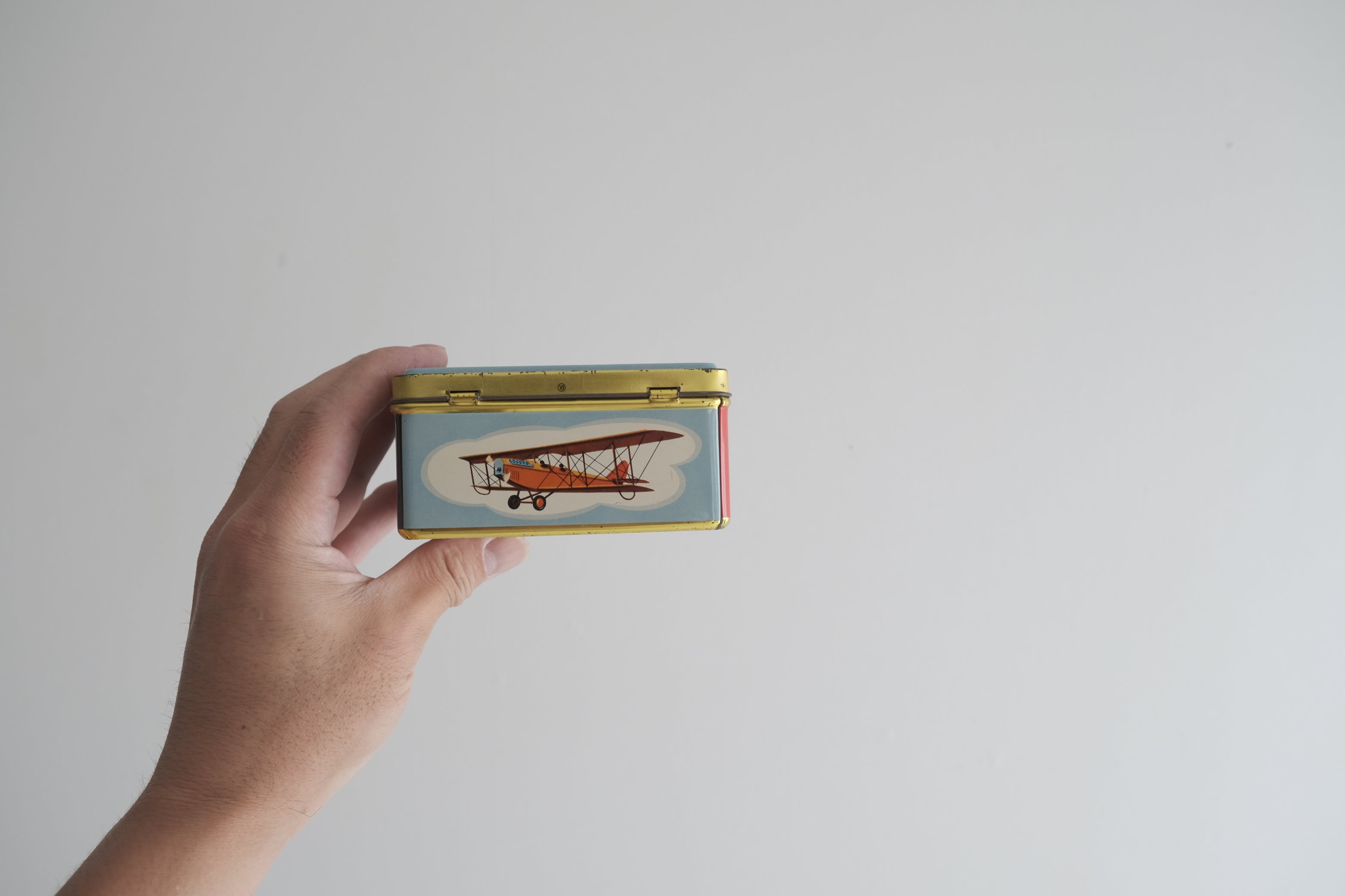Braniff Airways ファーストクラス チョコレート缶|ヴィンテージ未使用品 Tin Box