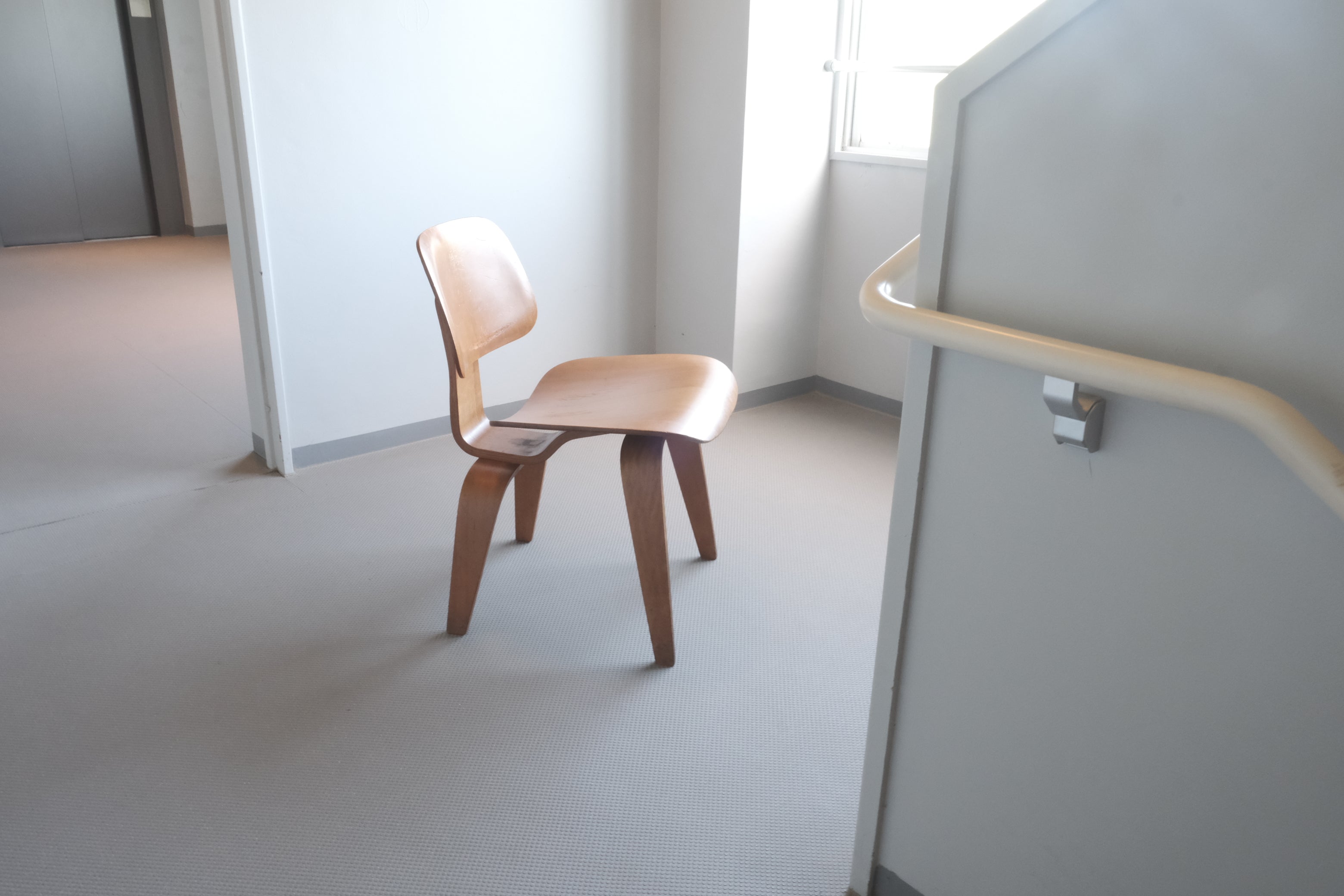 【Evans期・初期ラベル】イームズ DCW ダイニングチェア / Herman Miller × Evans Products社(1946–47年製)