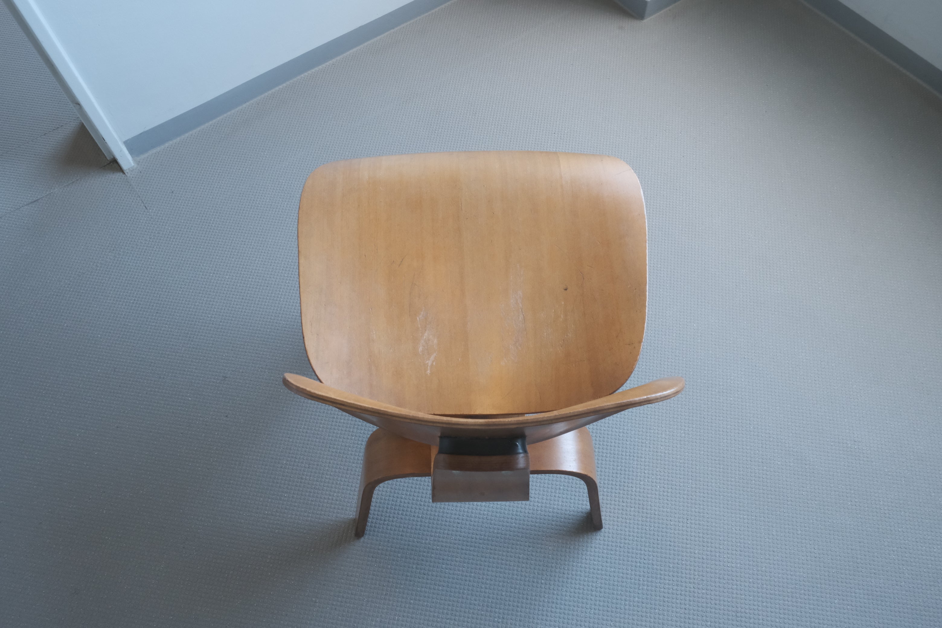 【Evans期・初期ラベル】イームズ DCW ダイニングチェア / Herman Miller × Evans Products社(1946–47年製)