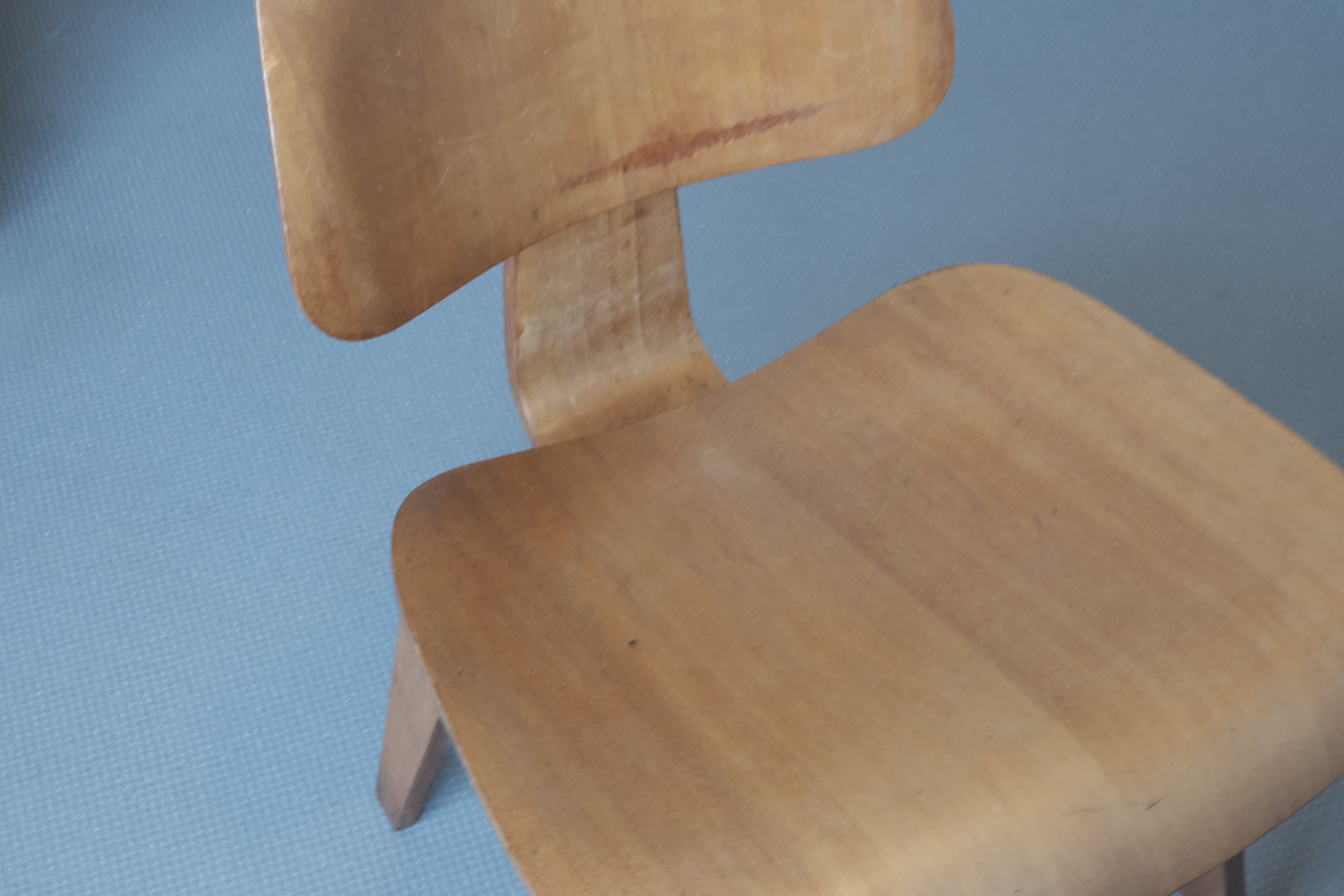 【Evans期・初期ラベル】イームズ DCW ダイニングチェア / Herman Miller × Evans Products社(1946–47年製)