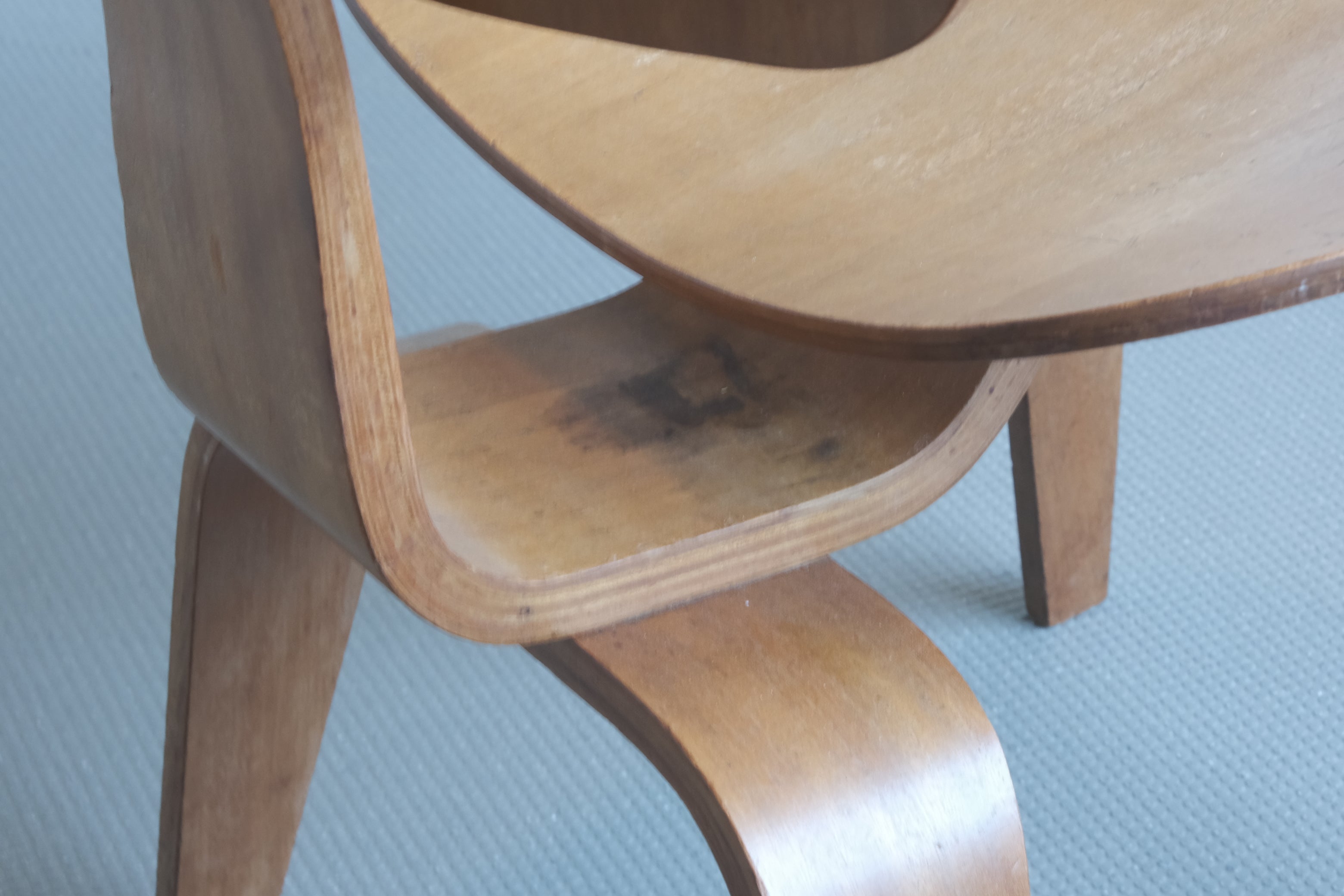 【Evans期・初期ラベル】イームズ DCW ダイニングチェア / Herman Miller × Evans Products社(1946–47年製)
