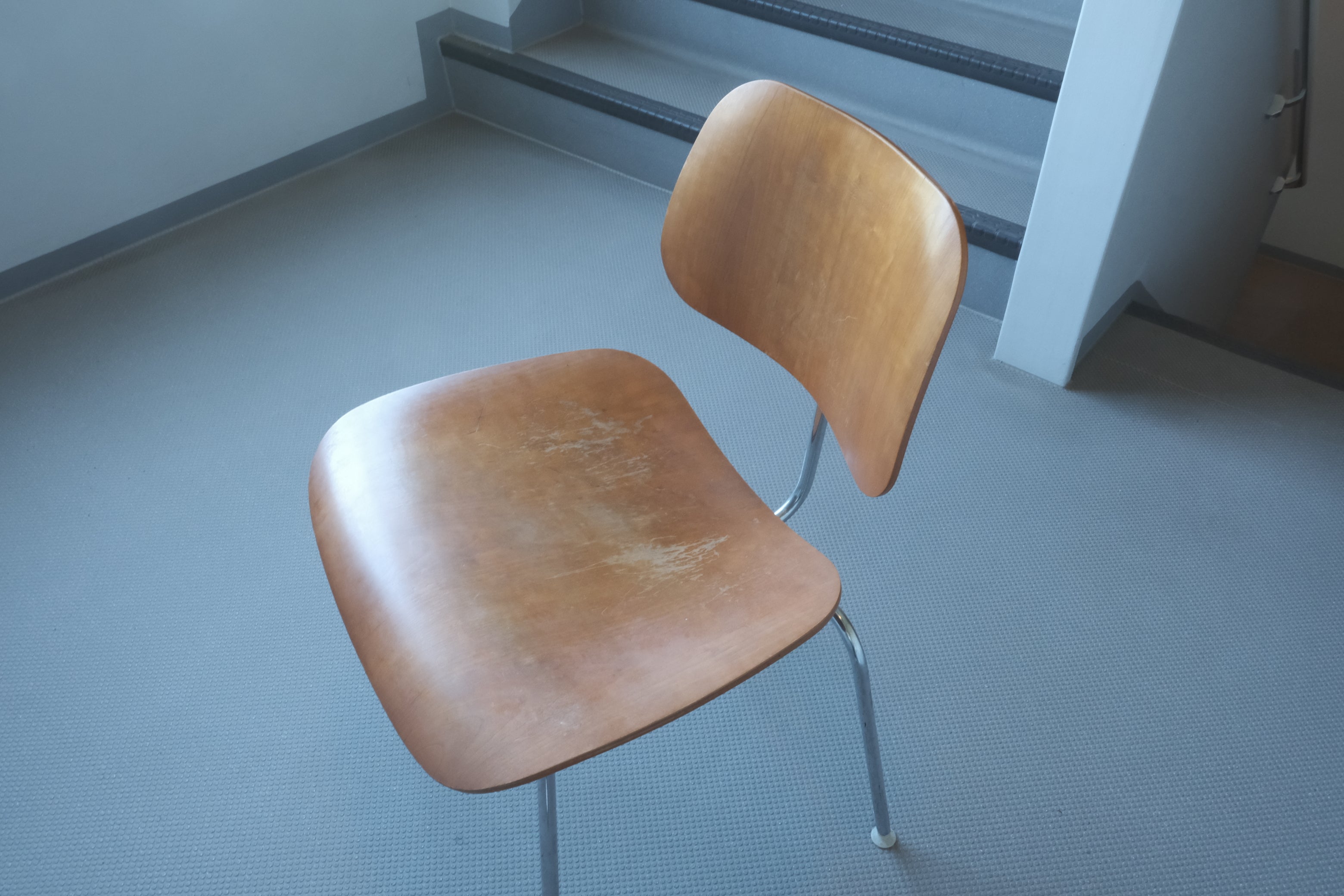 【正規品】Herman Miller イームズ DCM ウォールナット プライウッドダイニングチェア