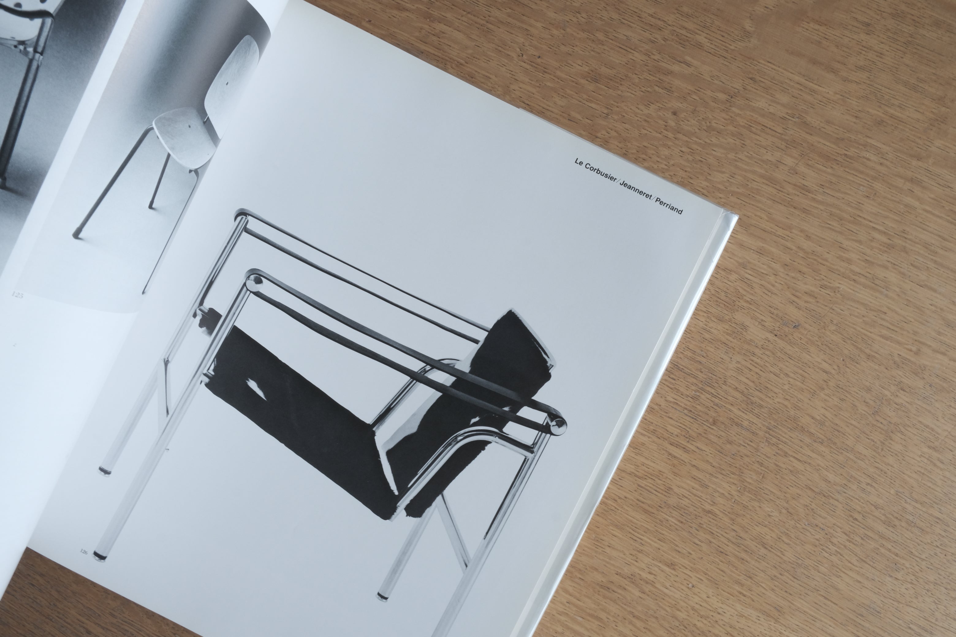 建築家たちの名作家具図鑑|Furniture by Architects(Marc Emery/ハードカバー/1988年)