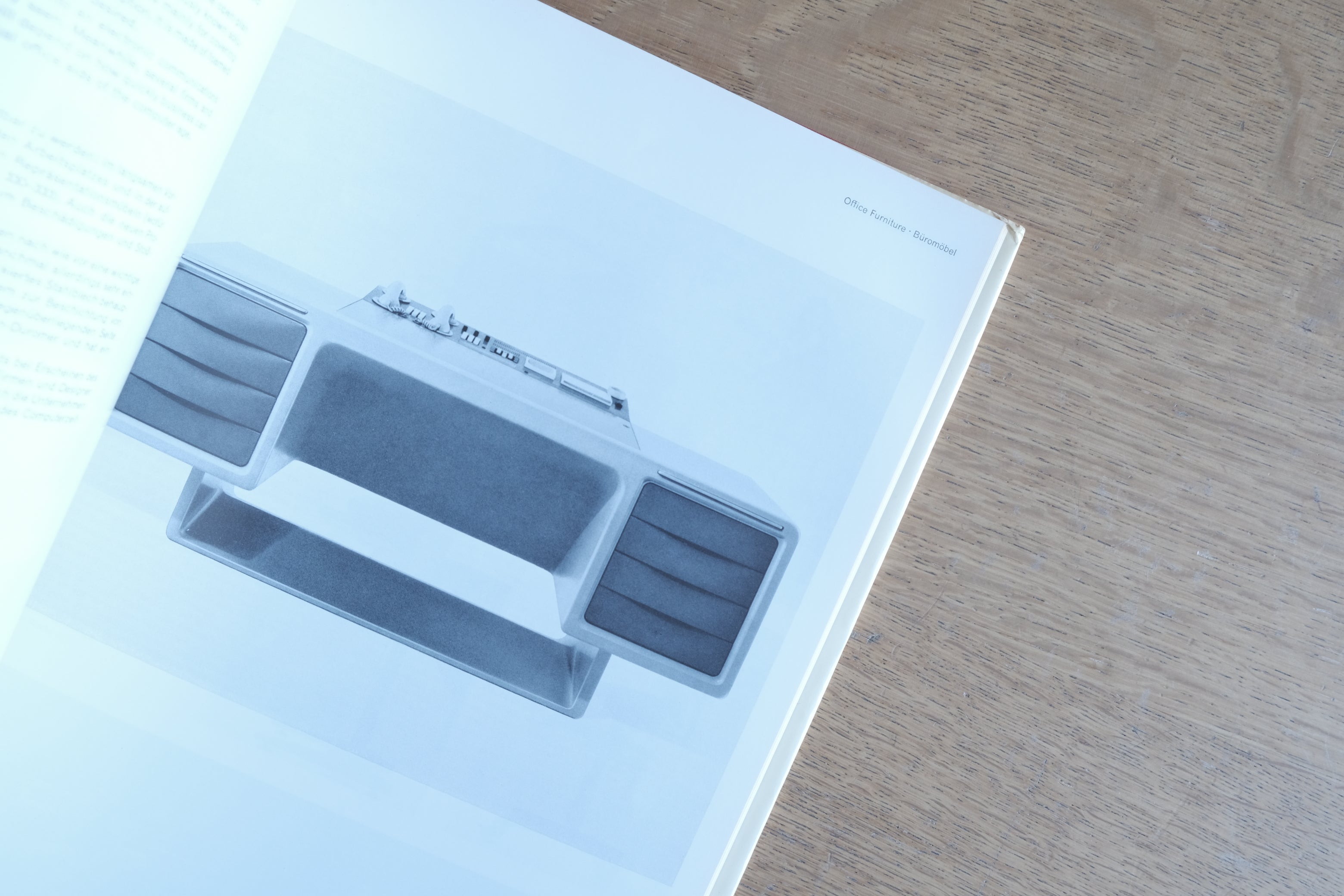 《new furniture neue möbel 10》|モダニズム家具アーカイブ/ヴィンテージ・デザイン資料集