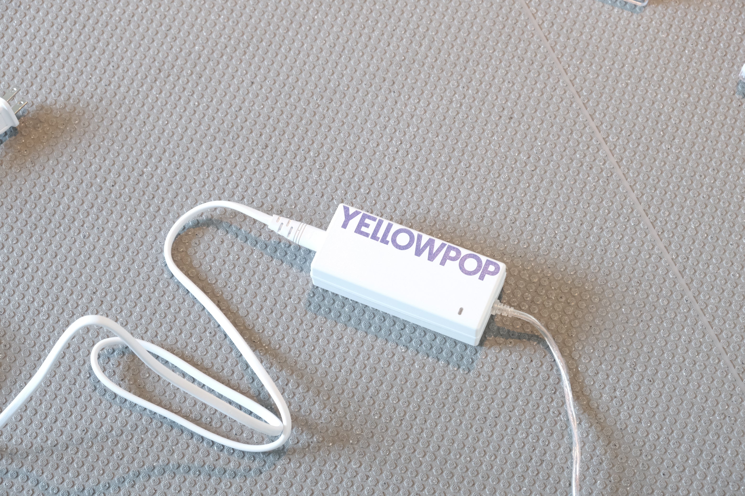Yellowpop|“(on air)” LEDネオンサイン|イギリス発ネオンアート(展示品)