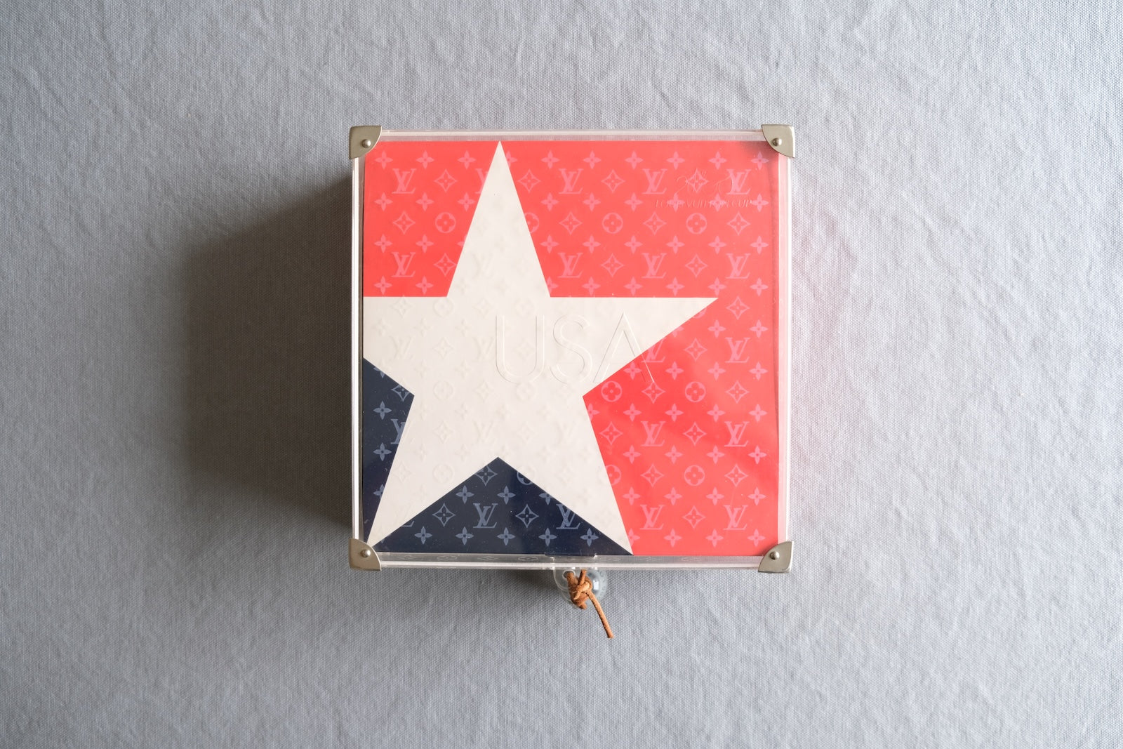 VISIONAIRE 30: The Game USA|Louis Vuitton Cup America 2000 限定6000部