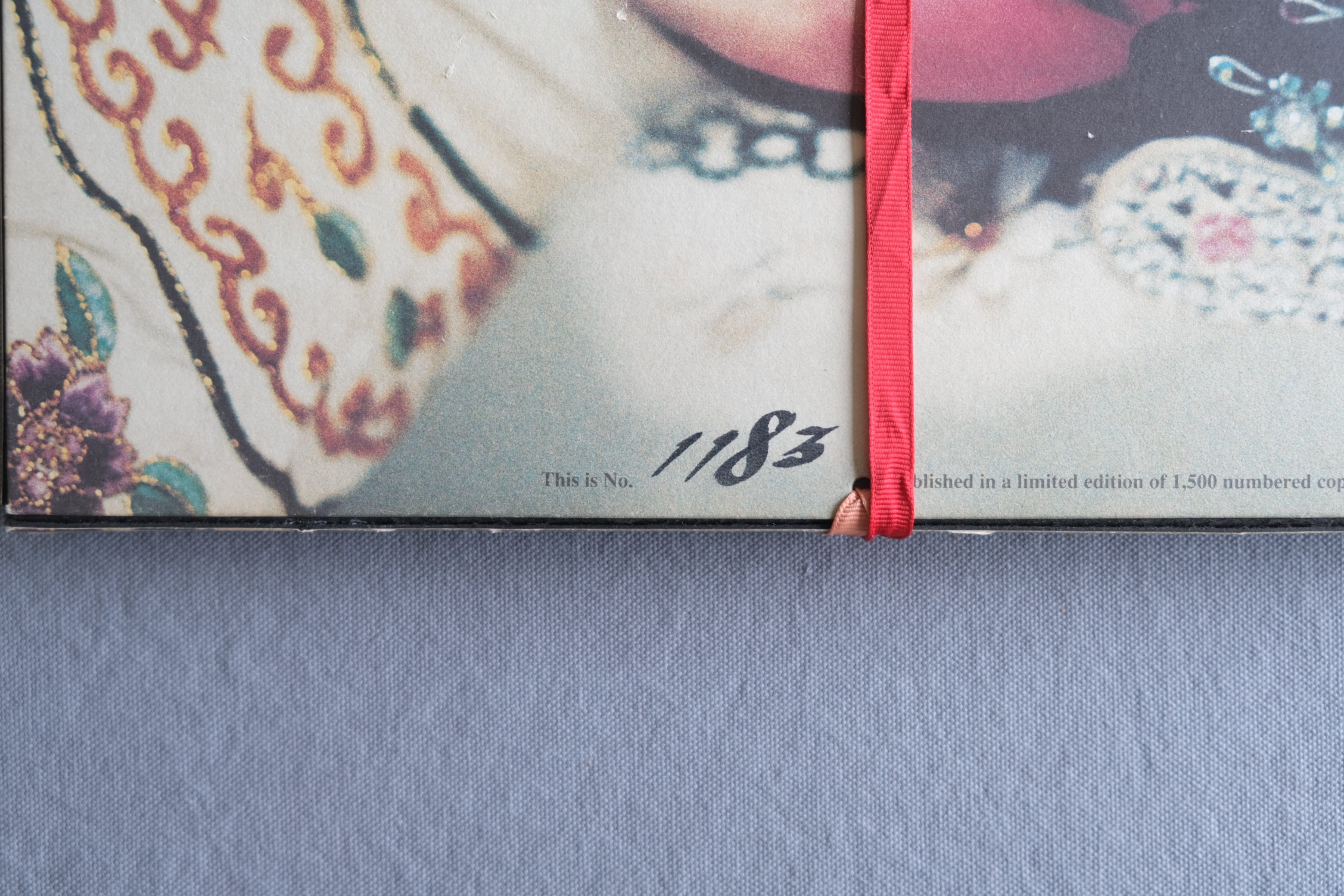 VISIONAIRE 8: The Orient No.8|1993年 限定1500部 ファッション・写真・アート誌