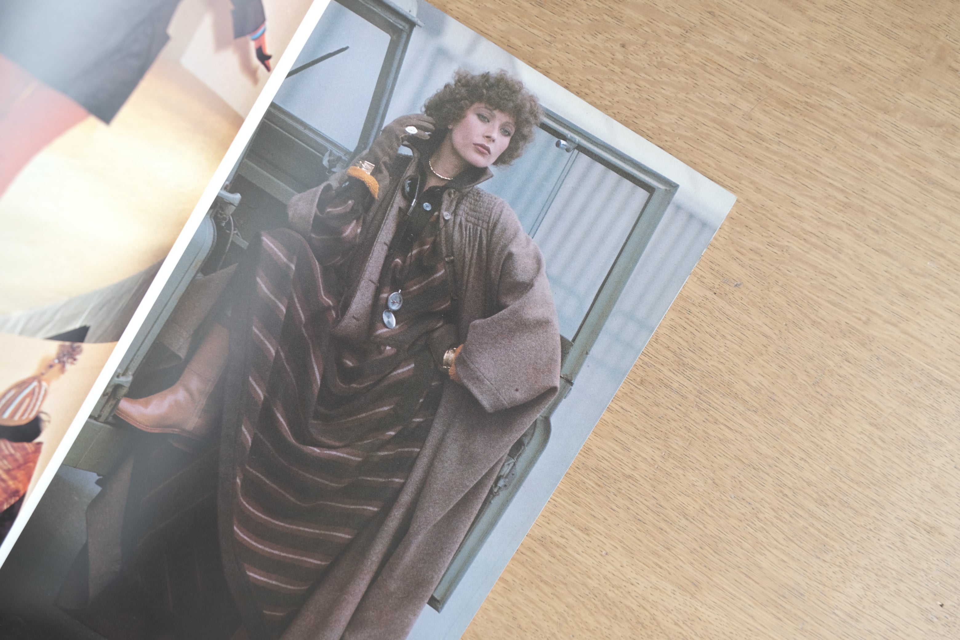 ISSEY MIYAKE 写真集《East Meets West》1978年初版|三宅一生・山口小夜子・篠山紀信・磯崎新