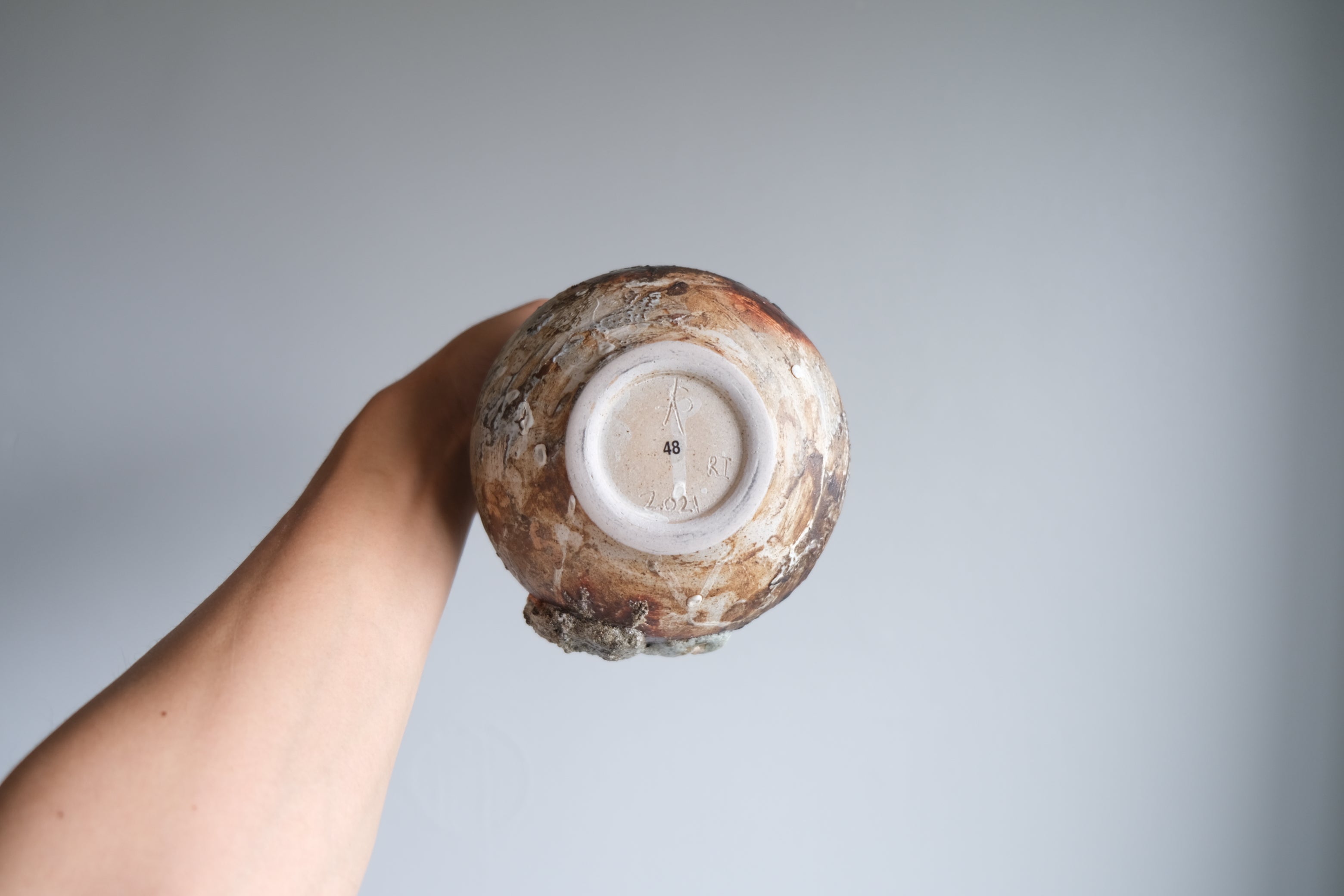 静かな土の旅|Adam Silverman《Untitled 2021》