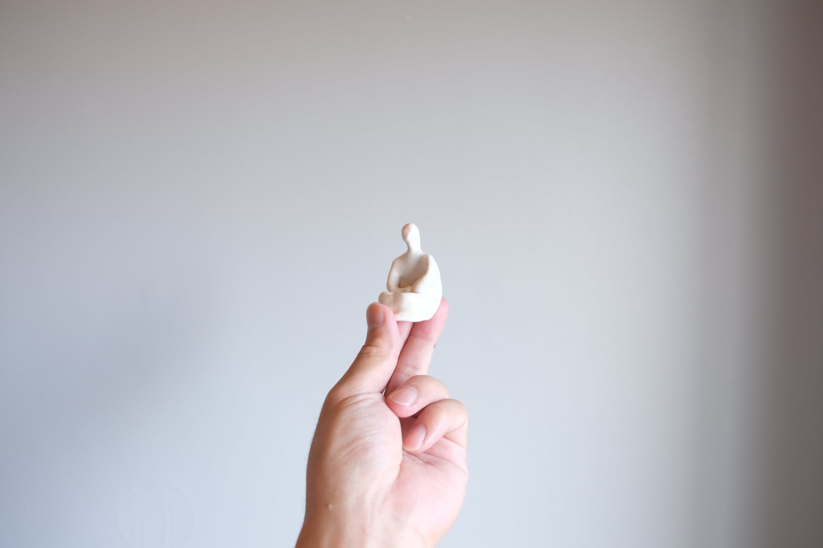 Guido De Zan|ヘンリー・ムーアに通じる 小さな彫刻的陶器【人物像】