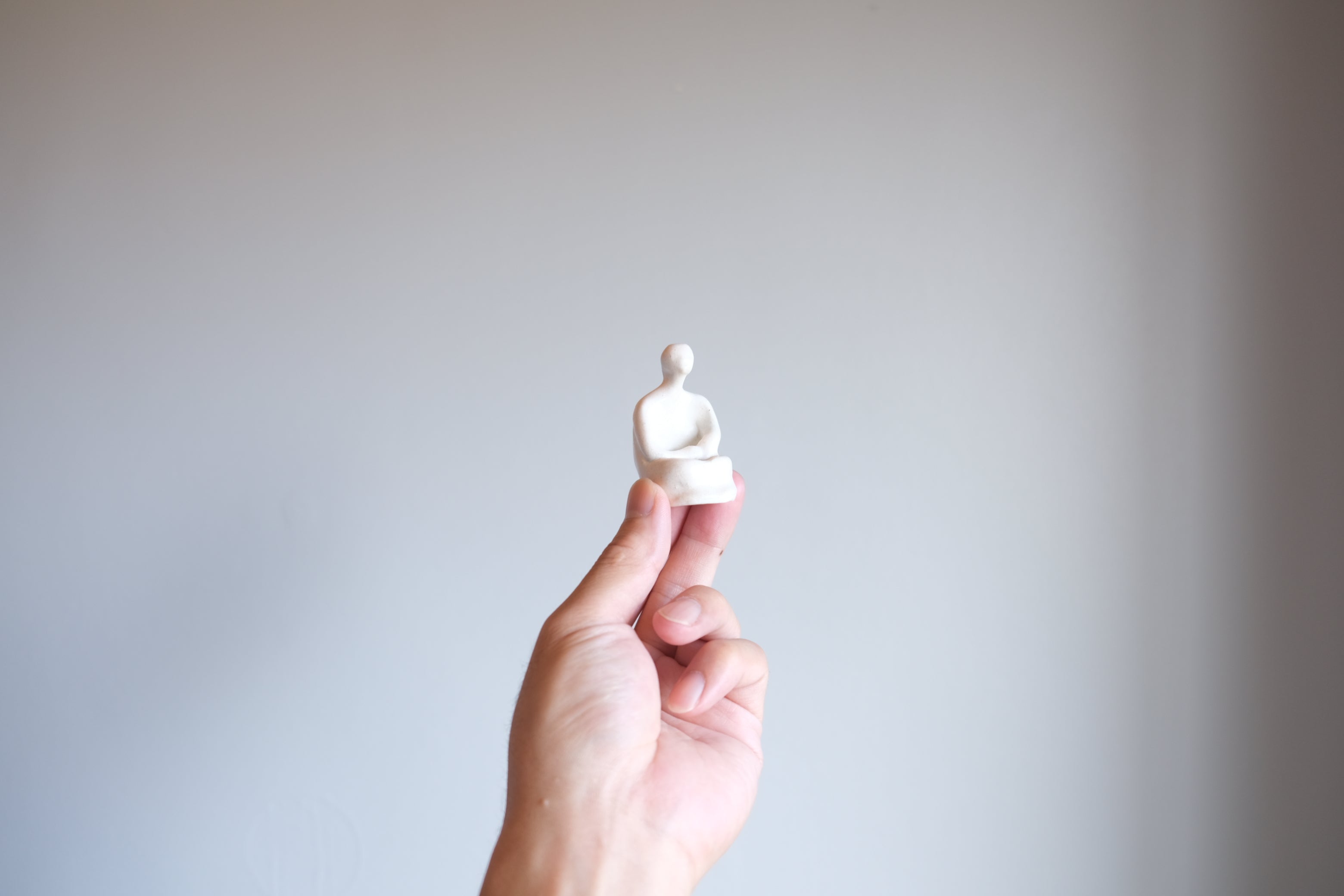 Guido De Zan|ヘンリー・ムーアに通じる 小さな彫刻的陶器【人物像】