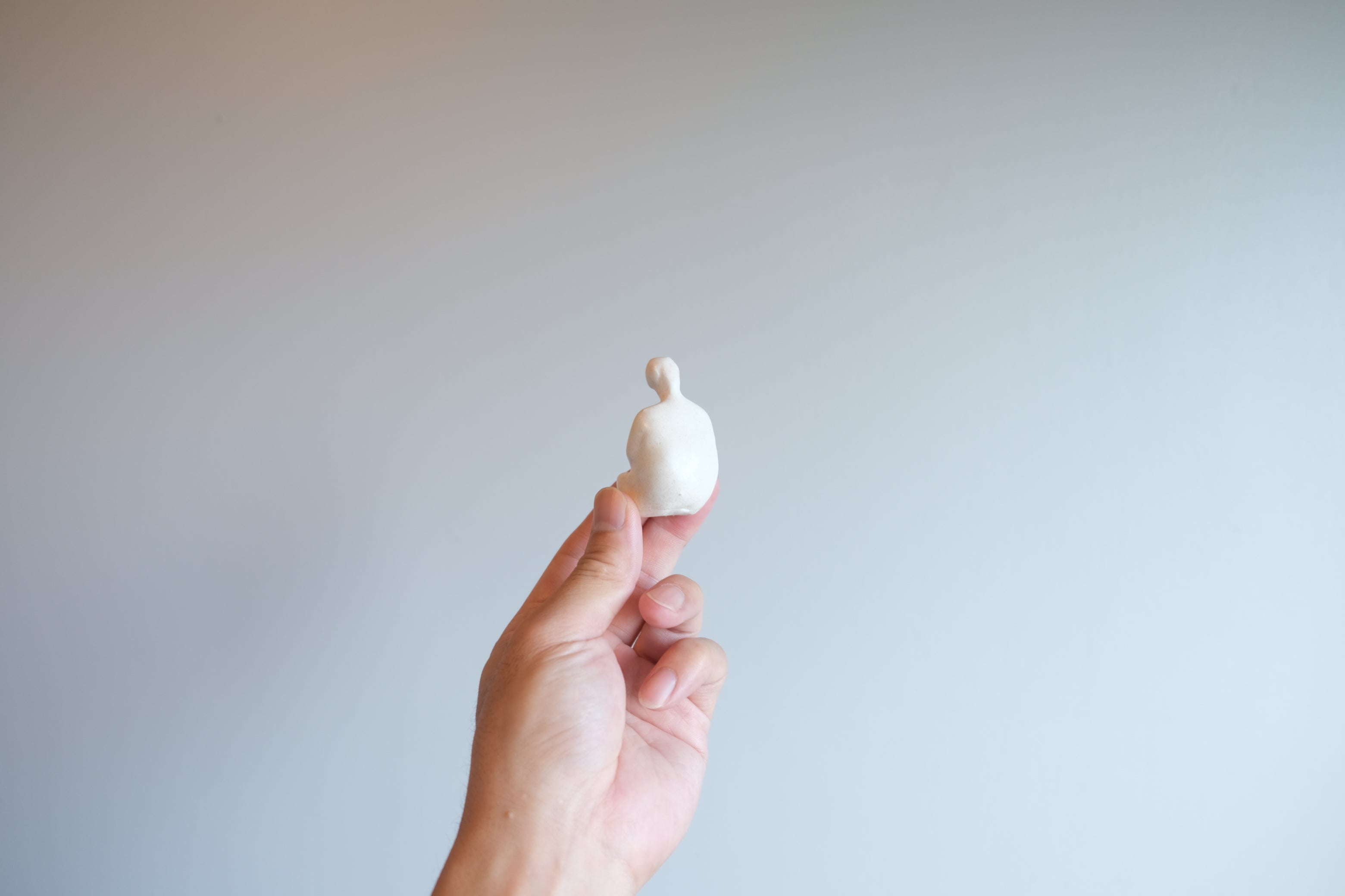 Guido De Zan|ヘンリー・ムーアに通じる 小さな彫刻的陶器【人物像】