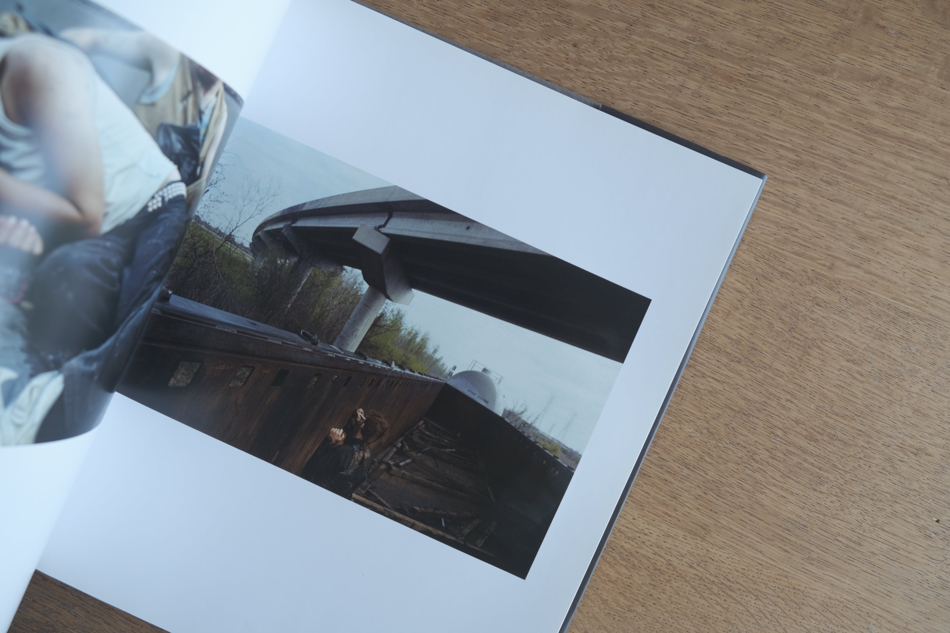 Mike Brodie(マイク・ブロディ)写真集『A Period of Juvenile Prosperity』|Twin Palms 限定3000部