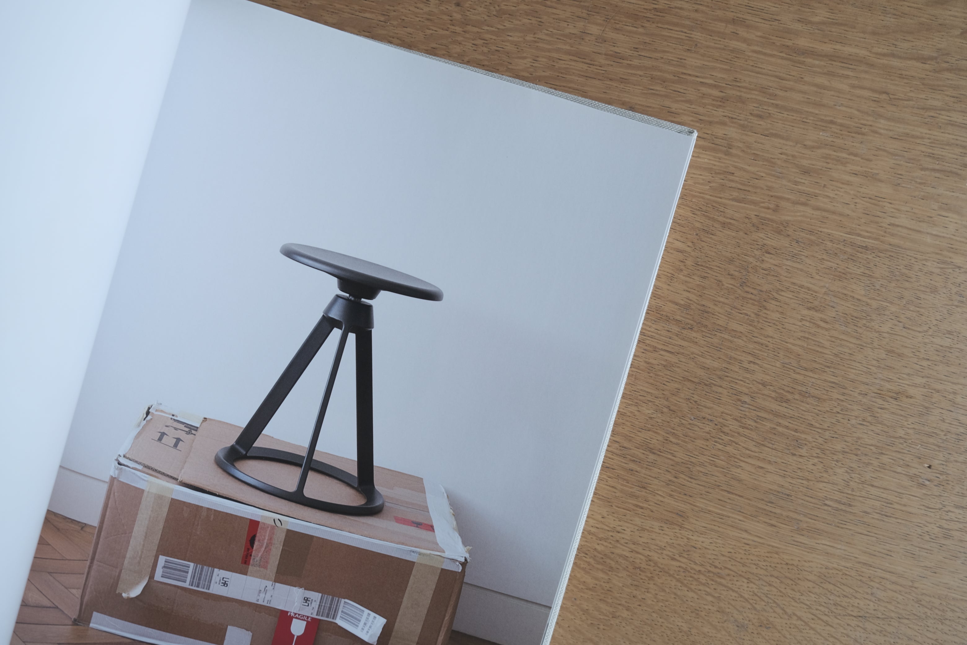 Barber Osgerby Projects|バーバー&オズガビー 決定版モノグラフ(Phaidon, 2017)