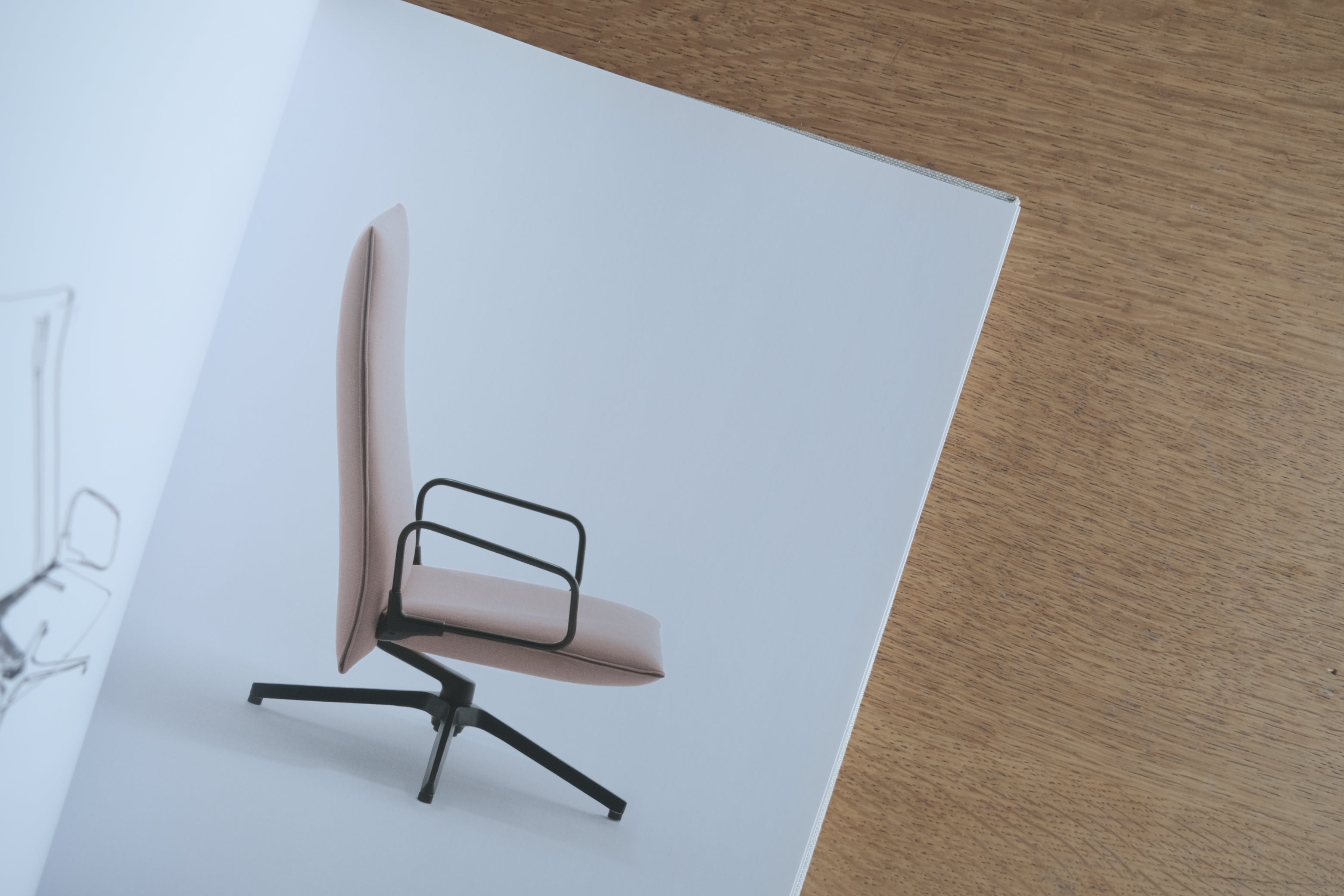 Barber Osgerby Projects|バーバー&オズガビー 決定版モノグラフ(Phaidon, 2017)